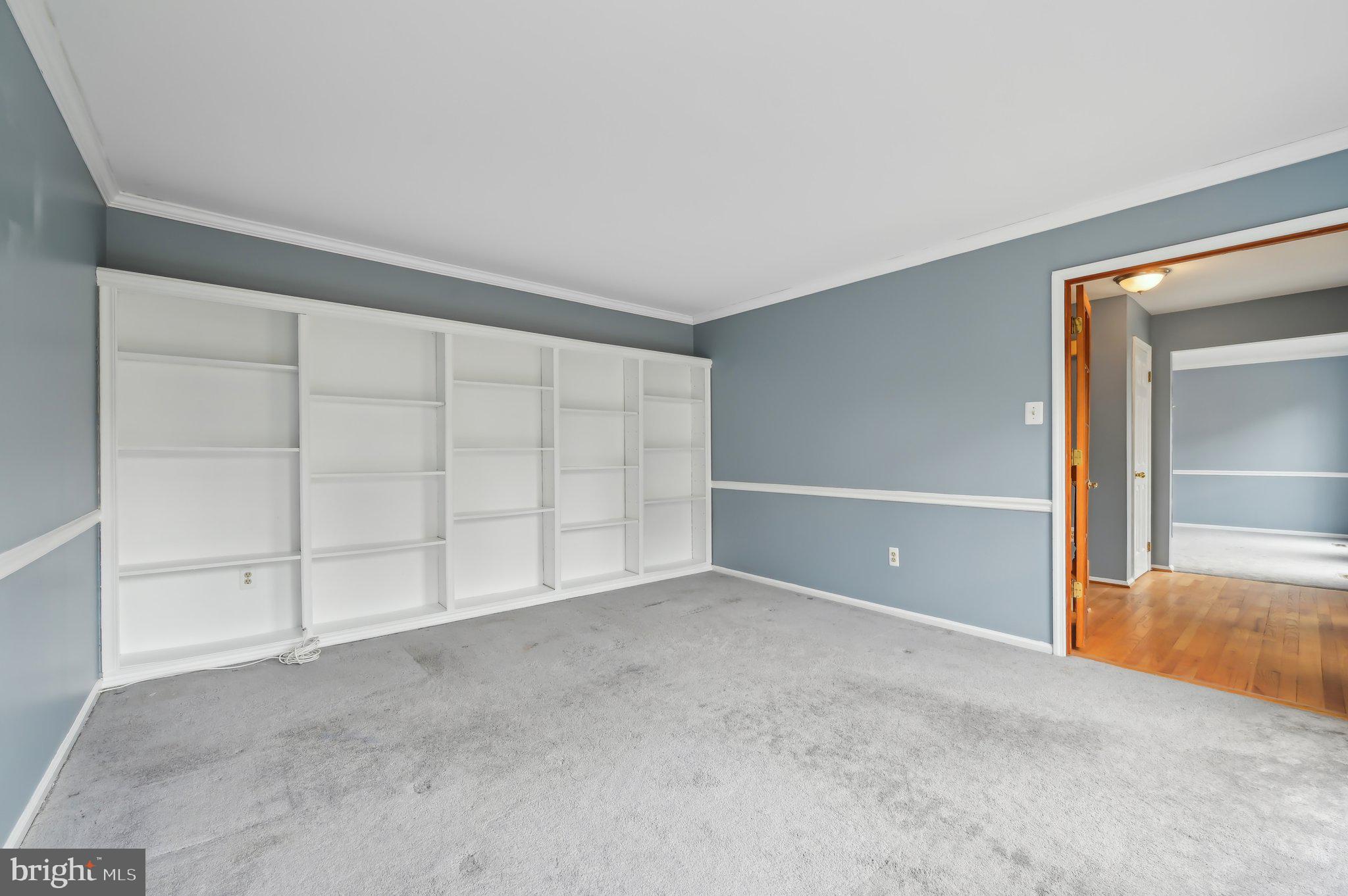 COLLEGE HILLS - Residential