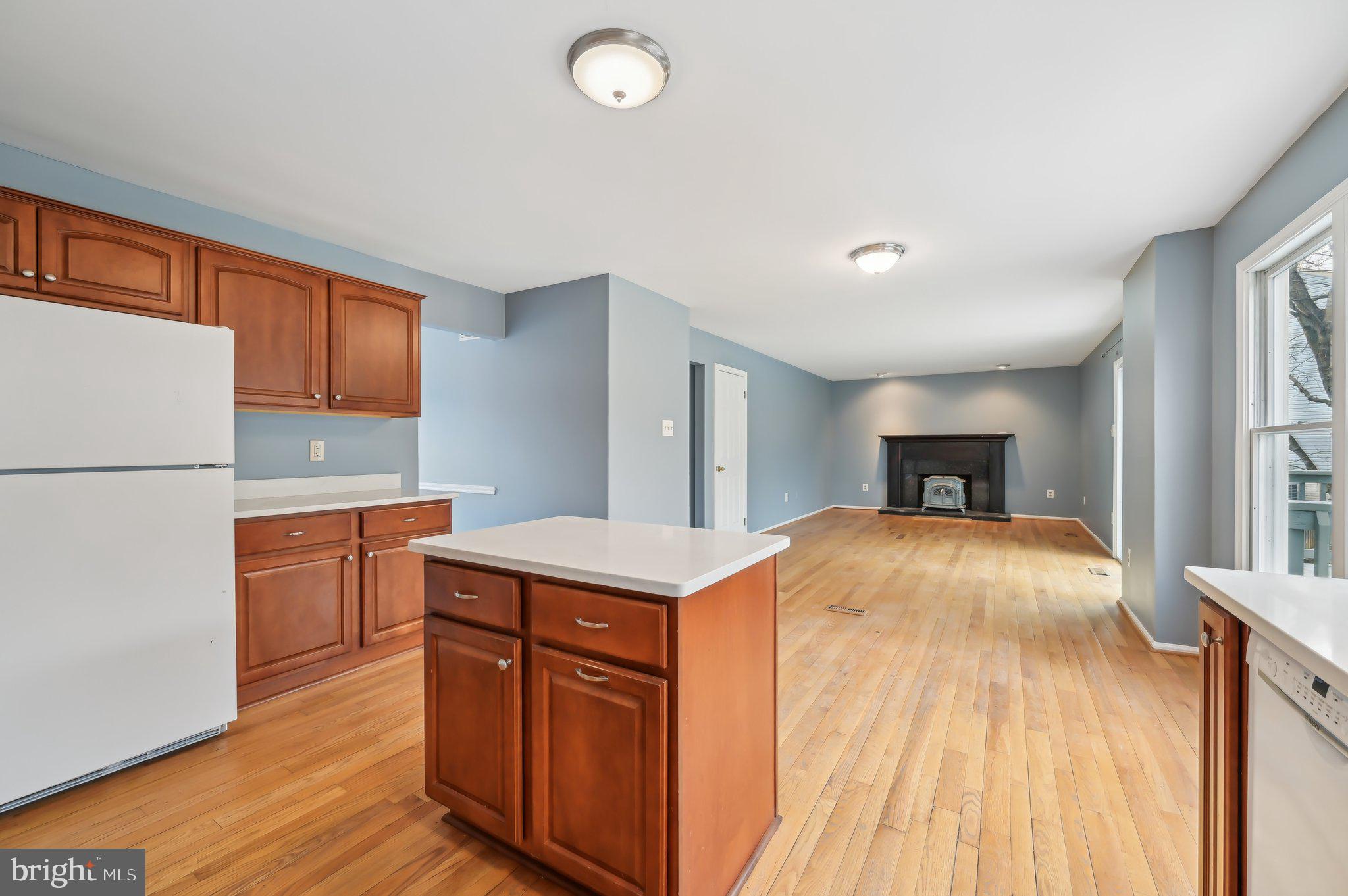 COLLEGE HILLS - Residential