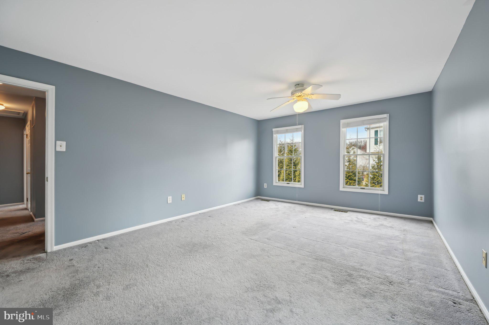 COLLEGE HILLS - Residential