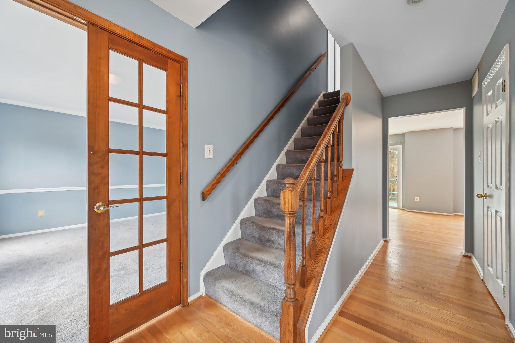 COLLEGE HILLS - Residential