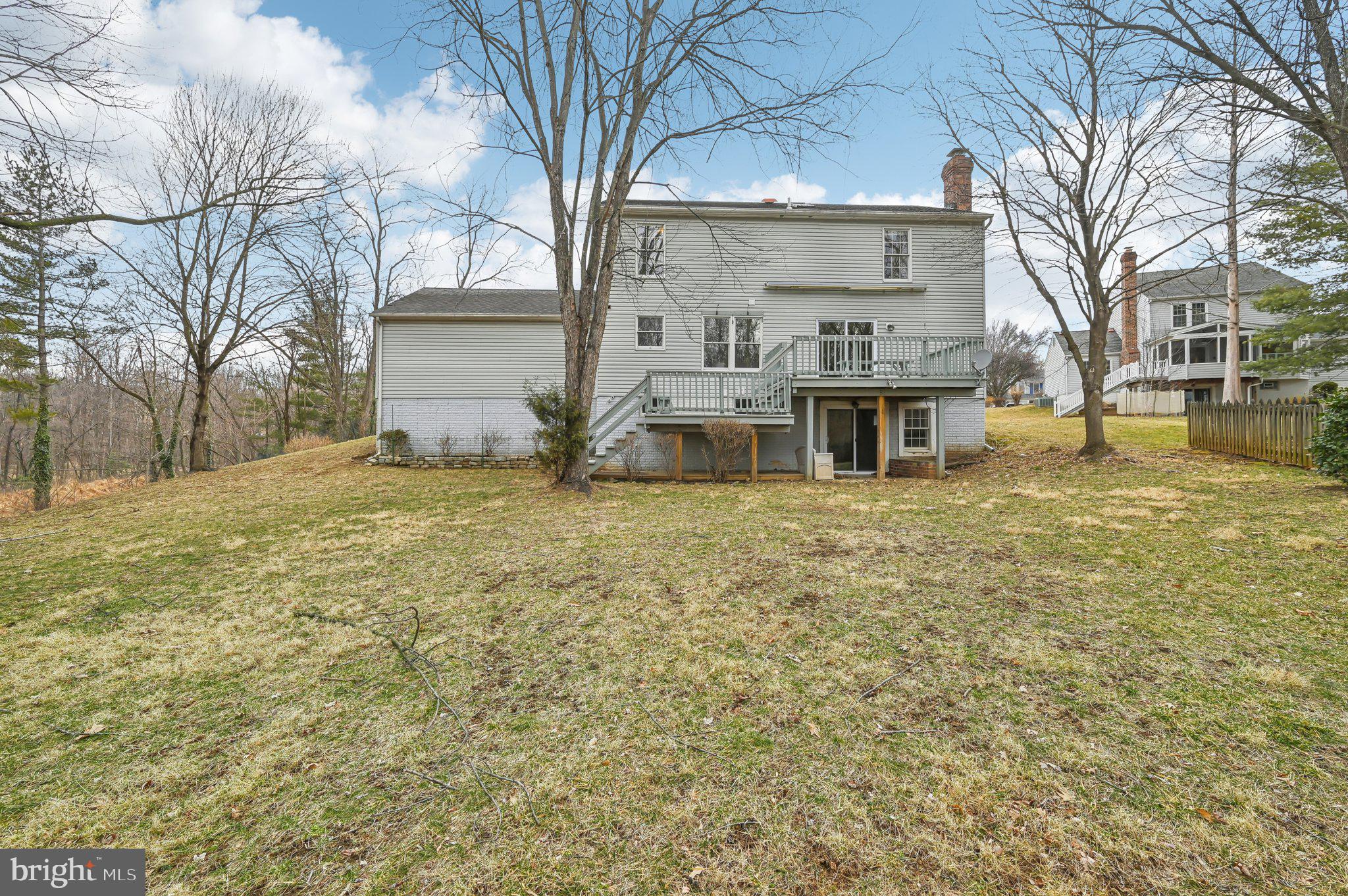 COLLEGE HILLS - Residential