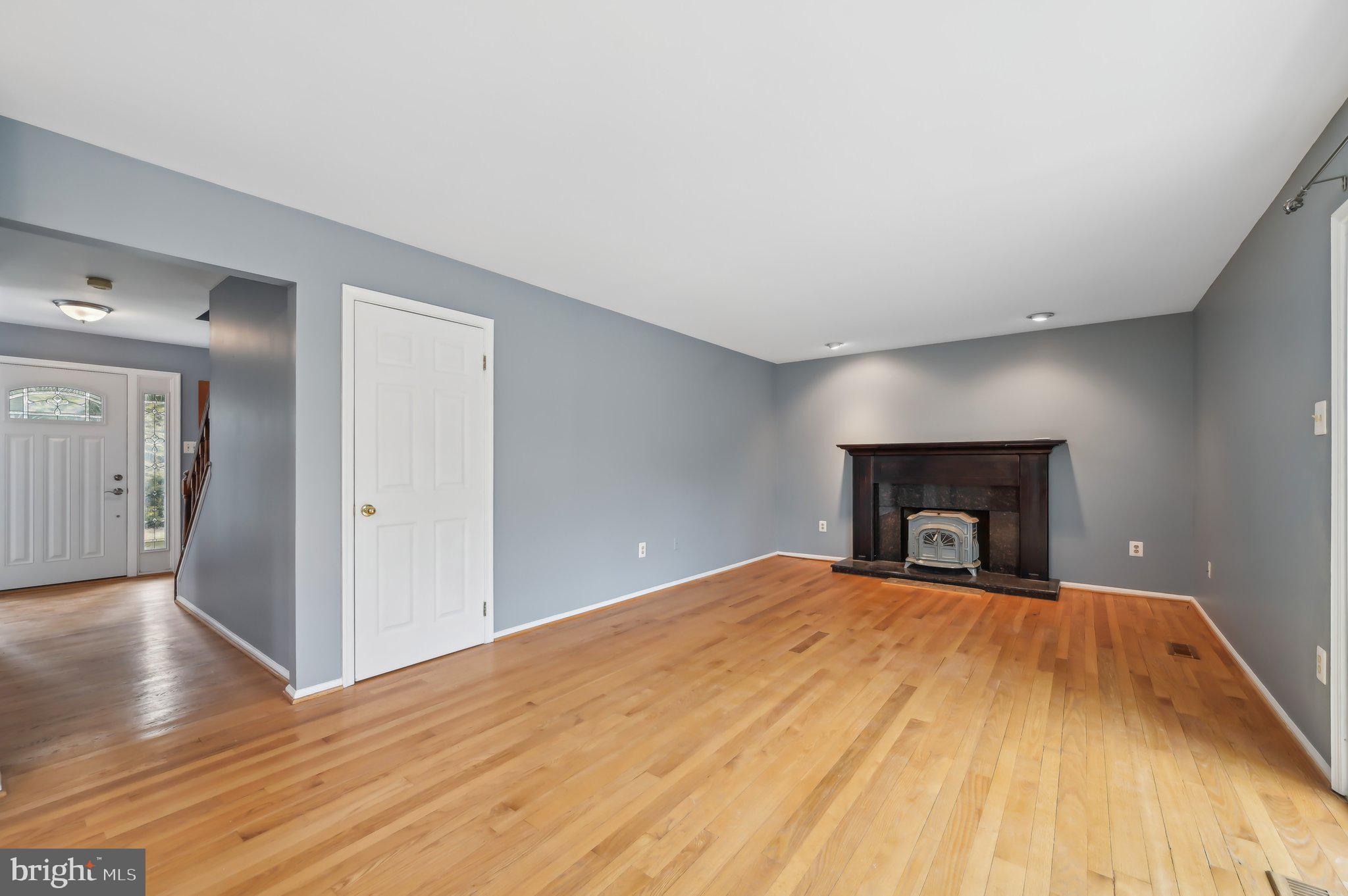 COLLEGE HILLS - Residential