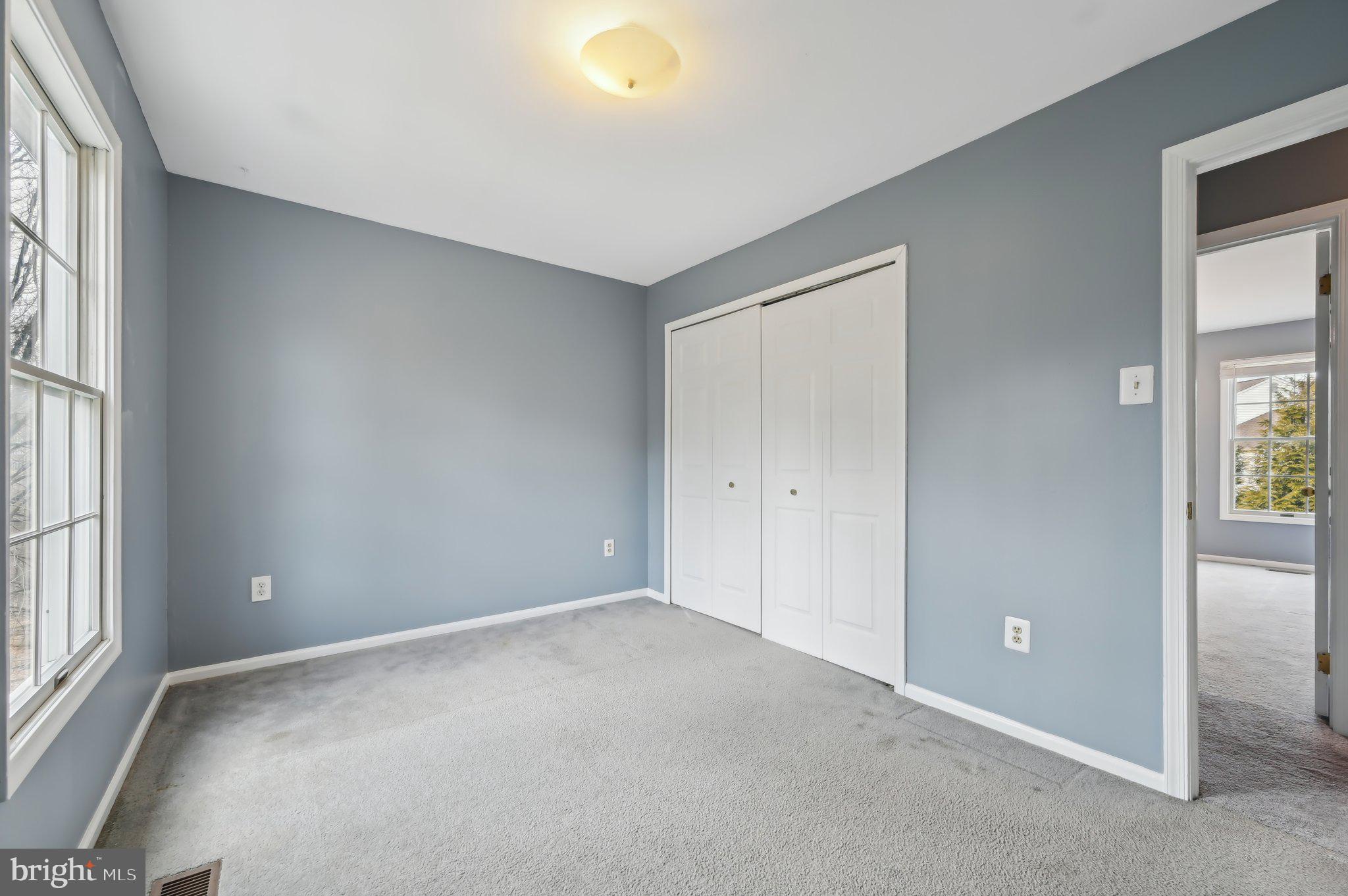 COLLEGE HILLS - Residential