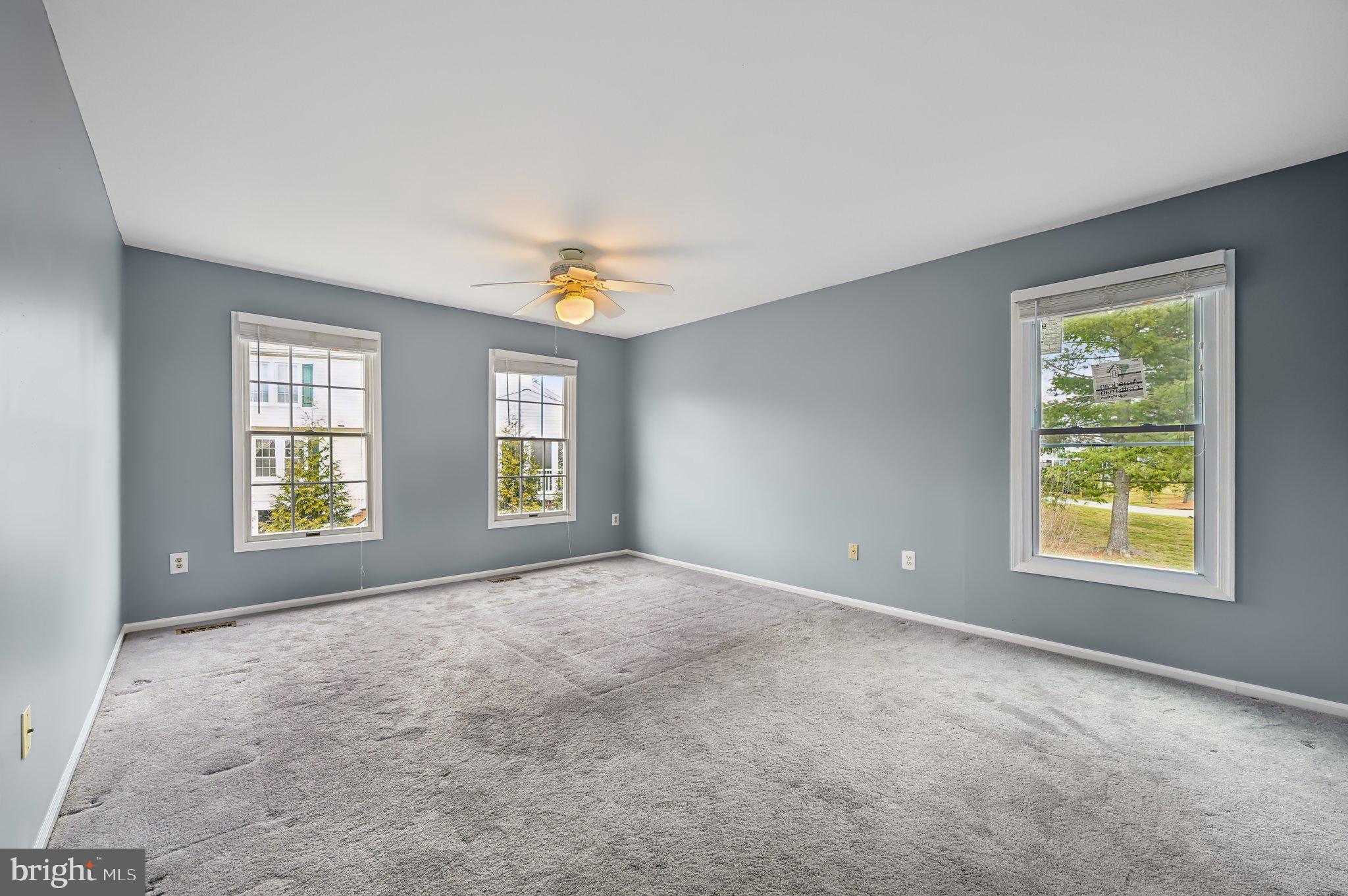 COLLEGE HILLS - Residential