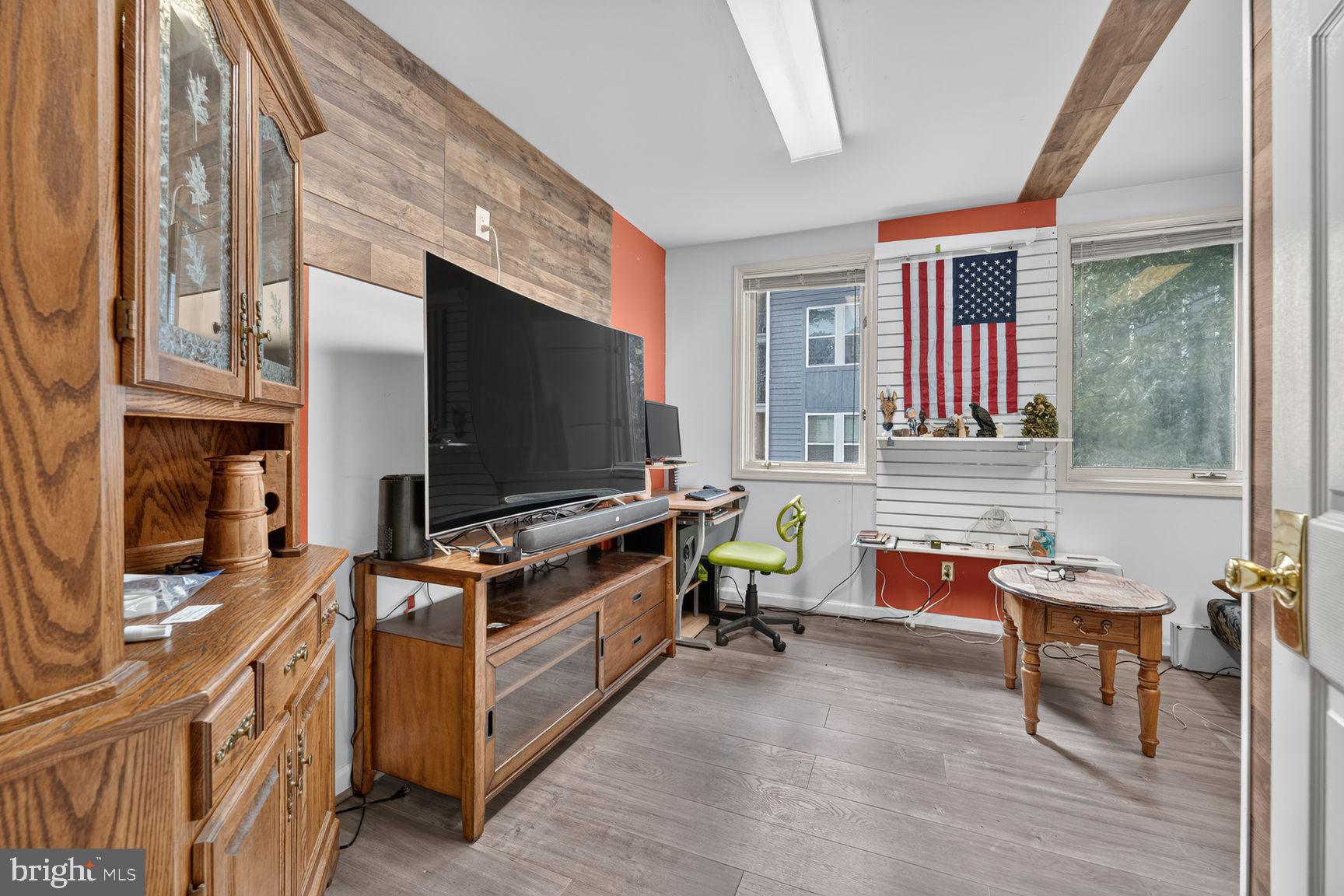 11094 MAIN STREET A104