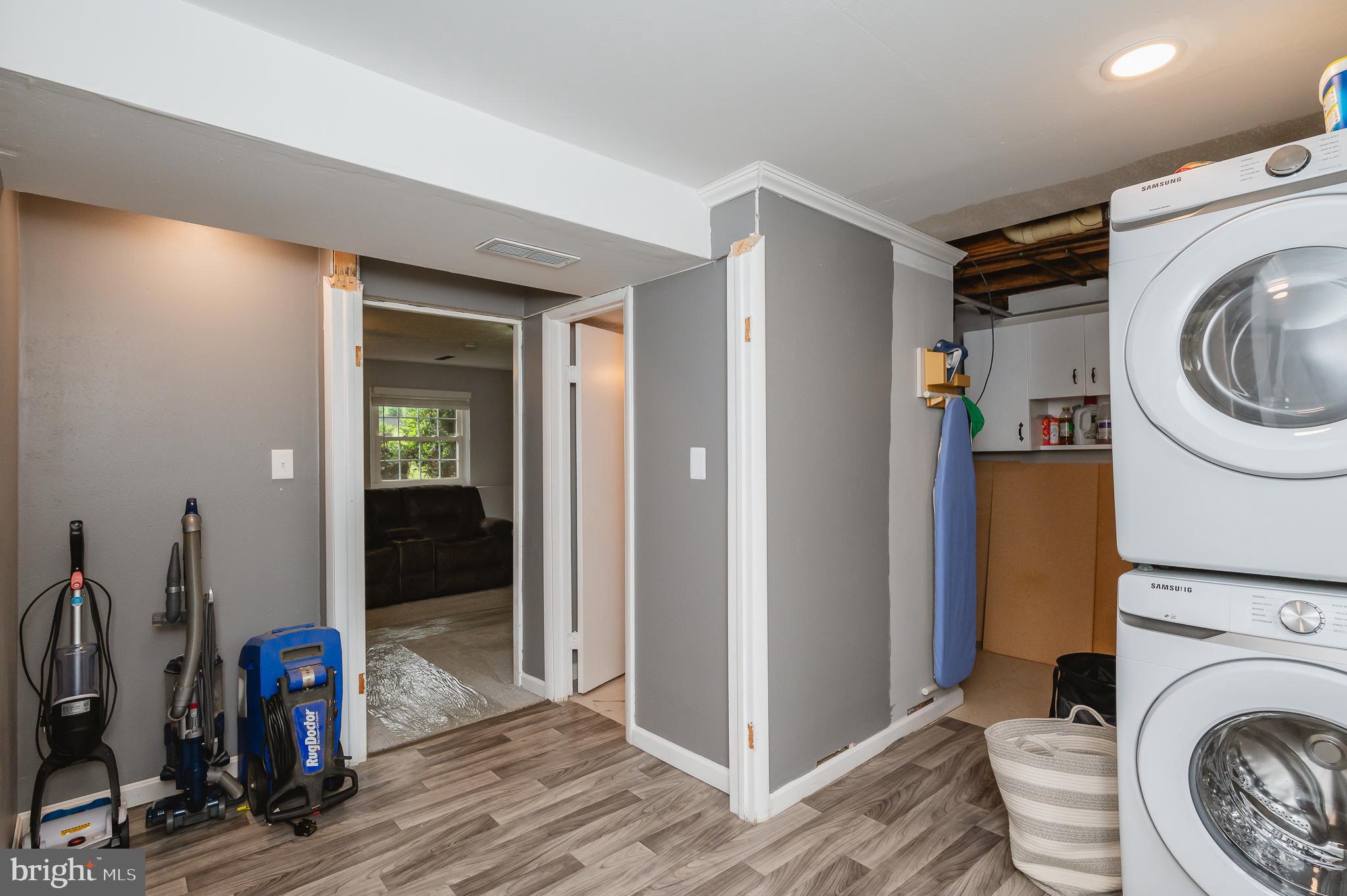 HARFORD WOODS - Residential