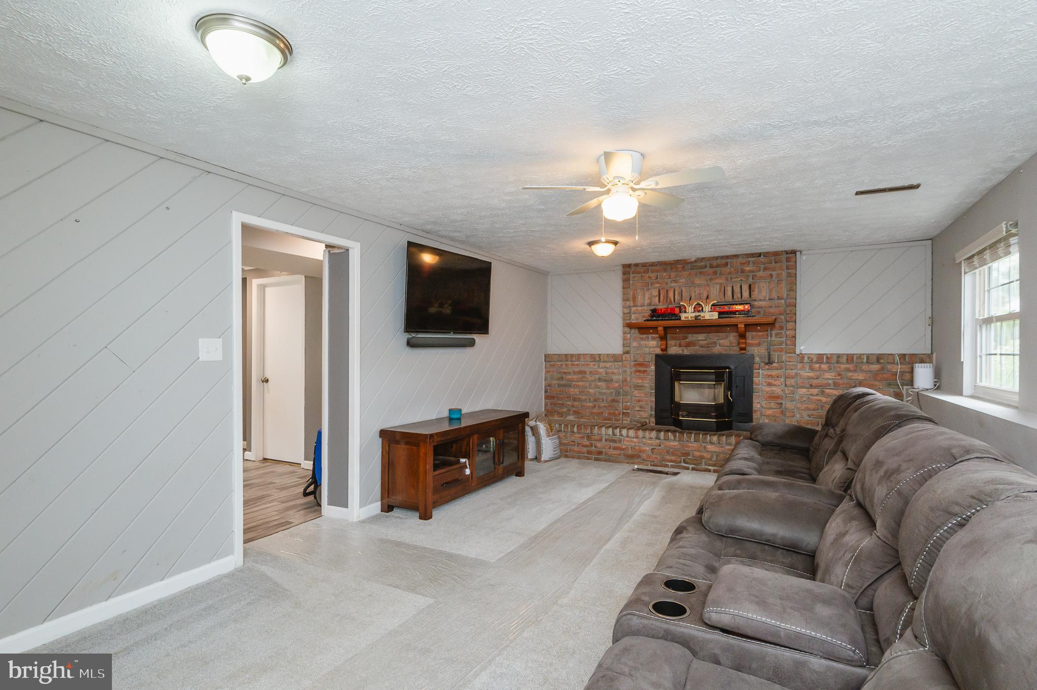 HARFORD WOODS - Residential