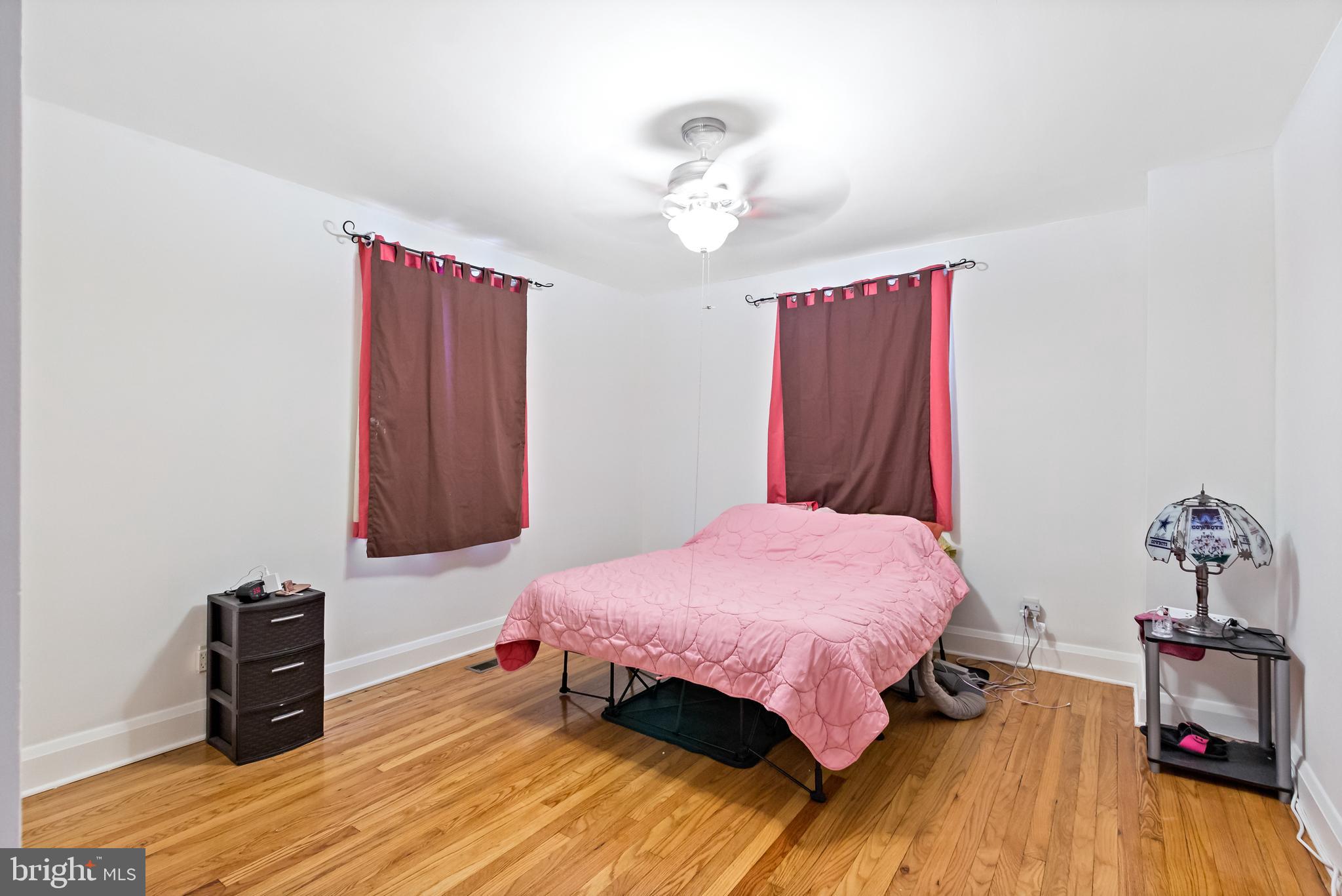 ROSEMONT EAST - Residential