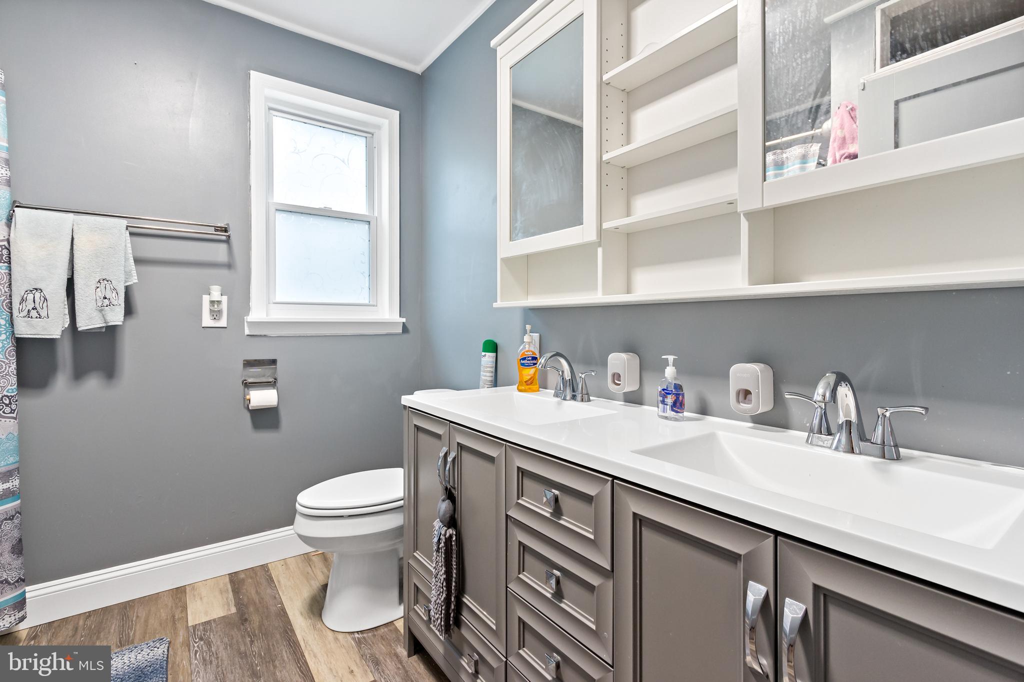 ROSEMONT EAST - Residential