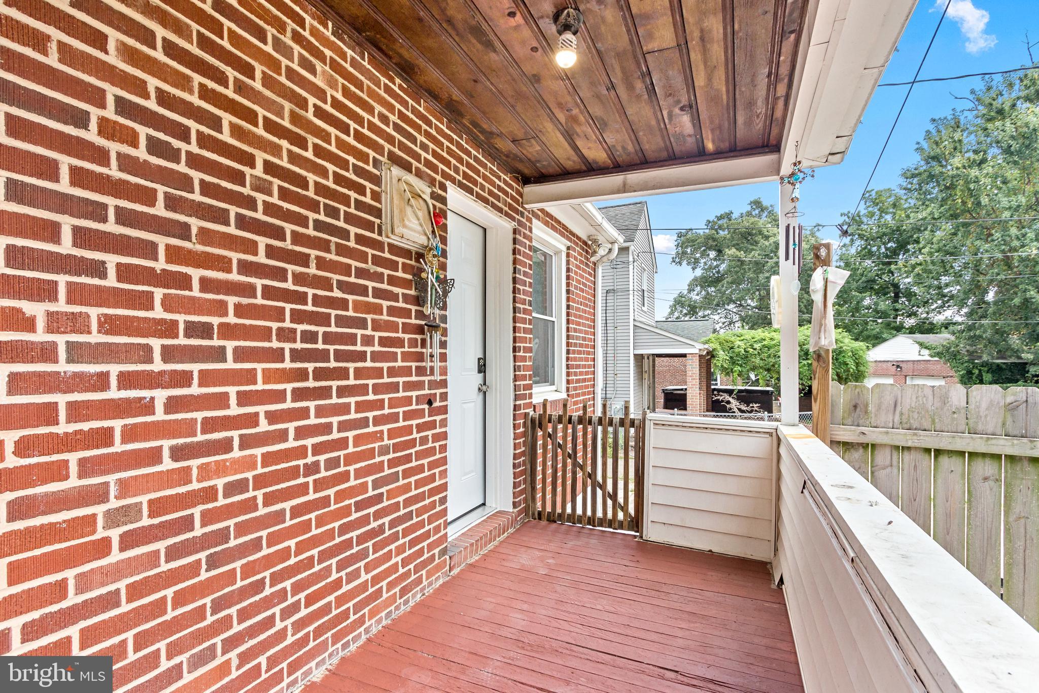 ROSEMONT EAST - Residential