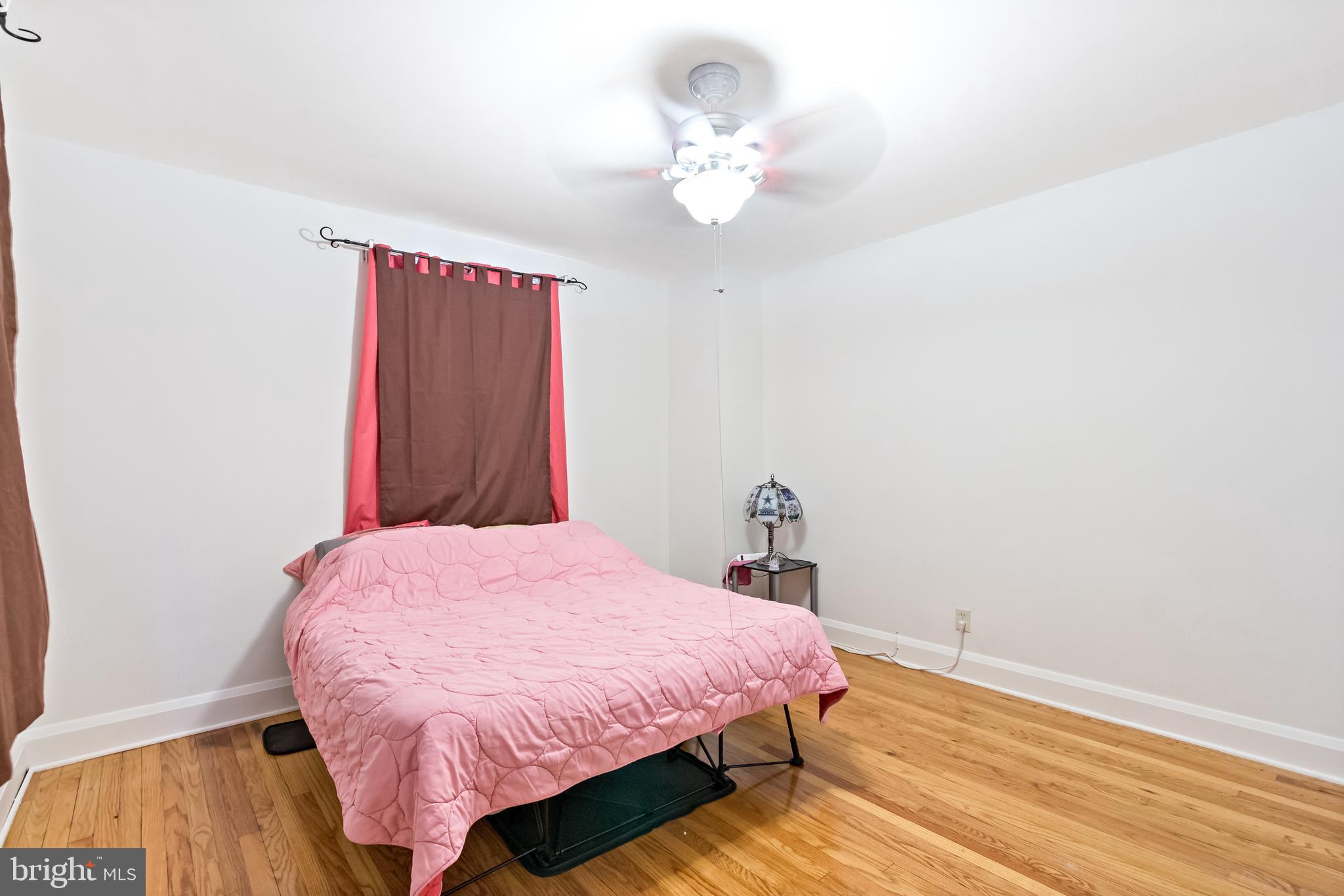 ROSEMONT EAST - Residential