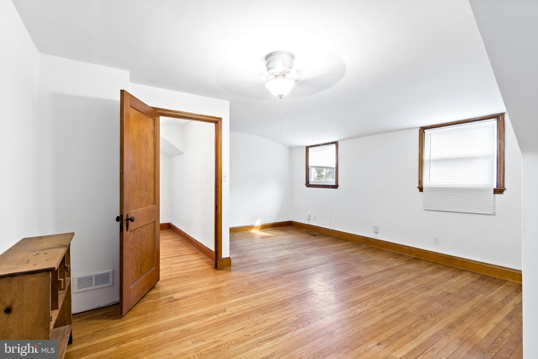 ROSEMONT EAST - Residential