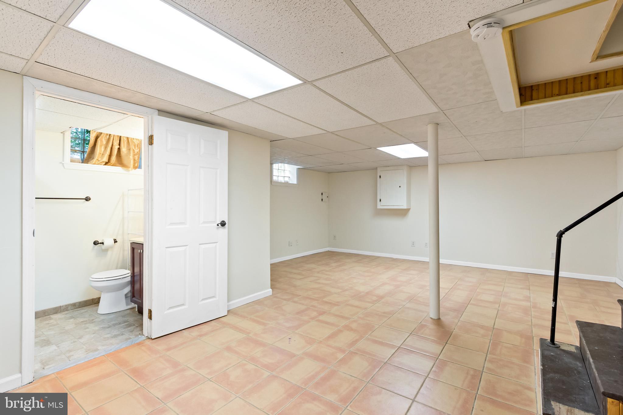 ROSEMONT EAST - Residential