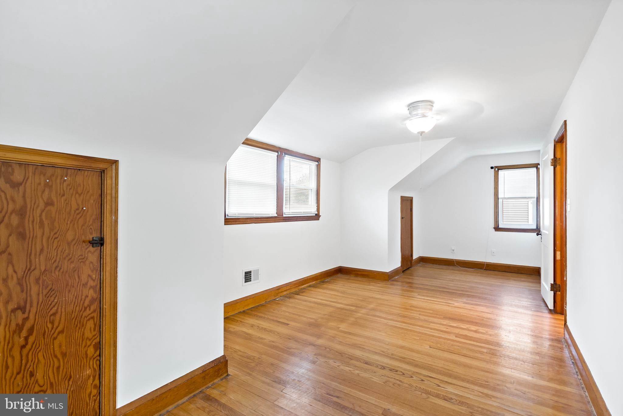 ROSEMONT EAST - Residential