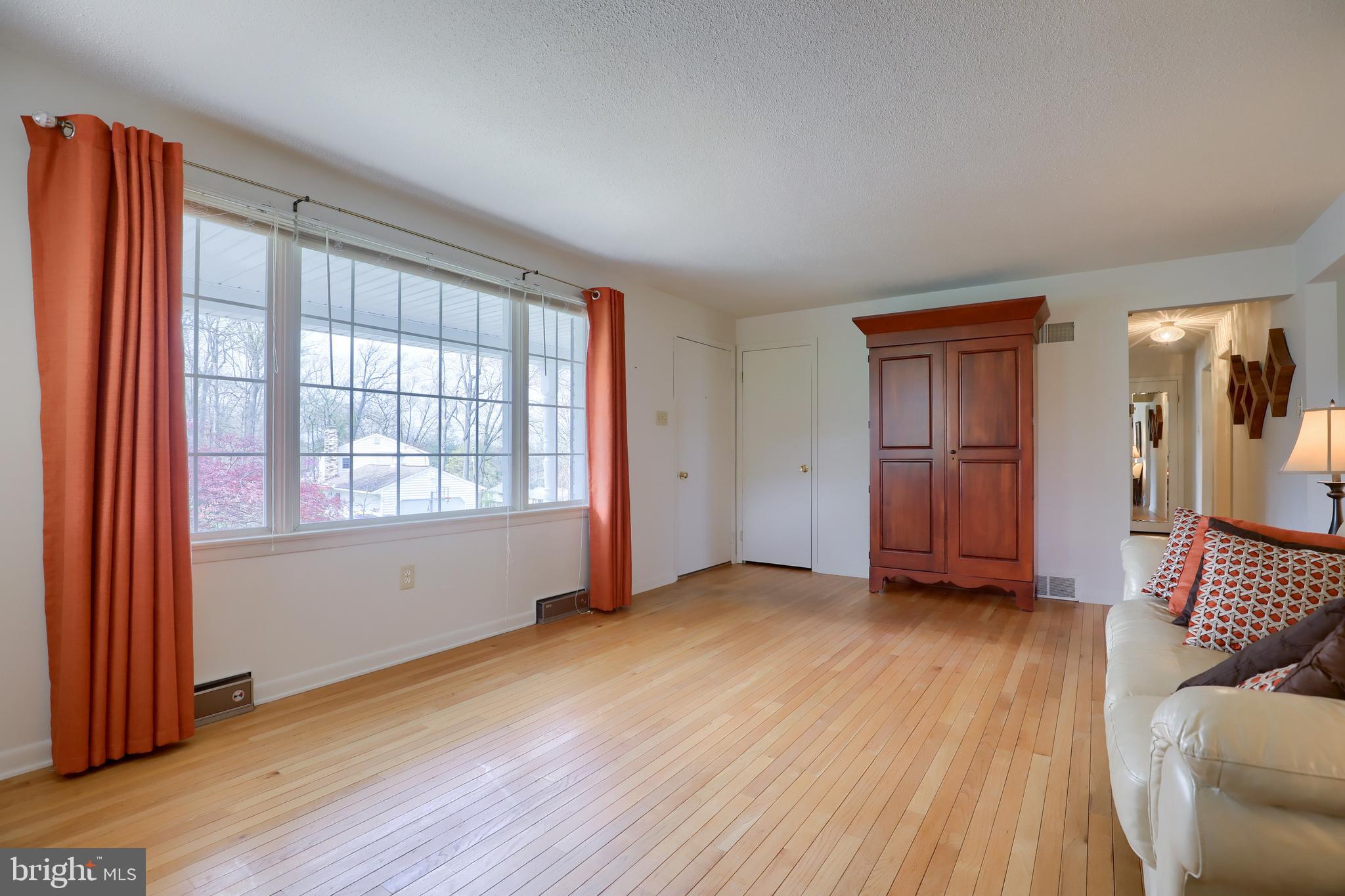 COLONIAL HEIGHTS - Residential