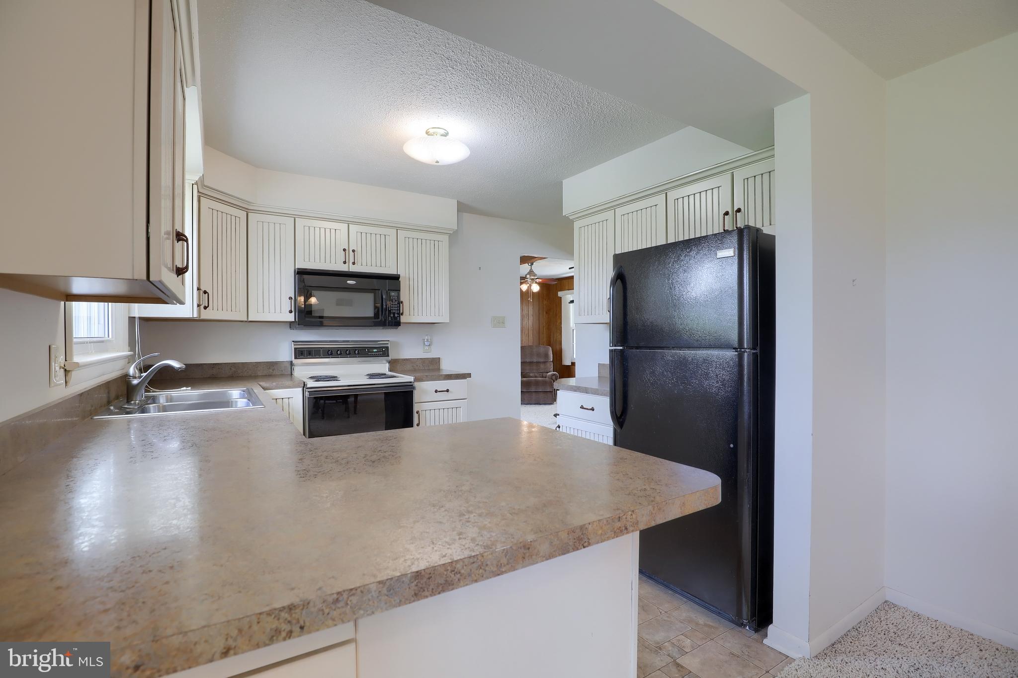 COLONIAL HEIGHTS - Residential