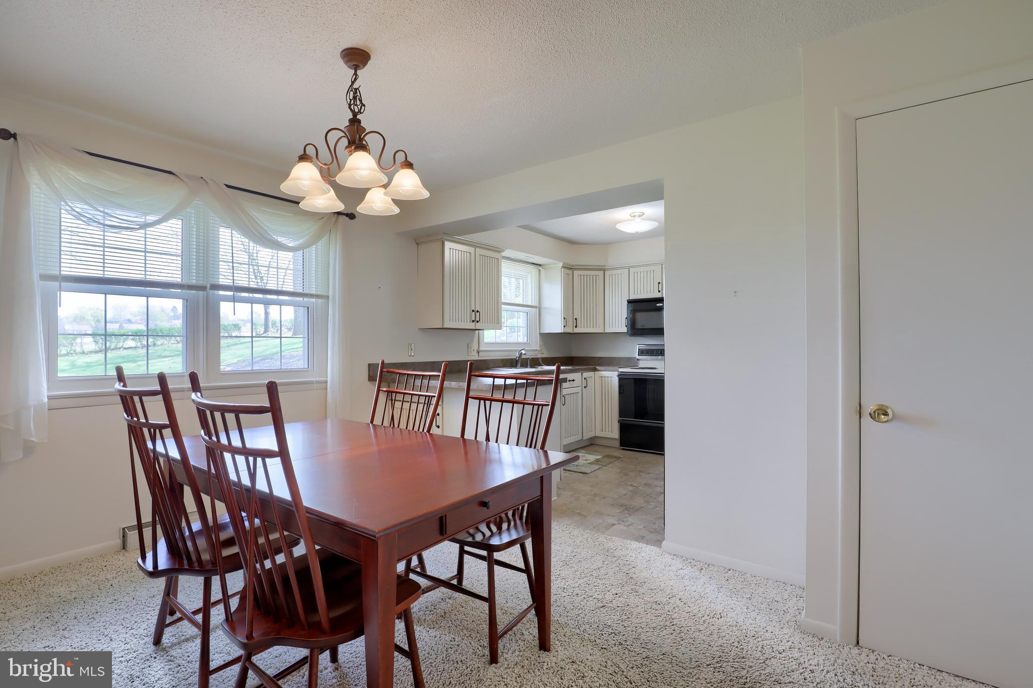 COLONIAL HEIGHTS - Residential