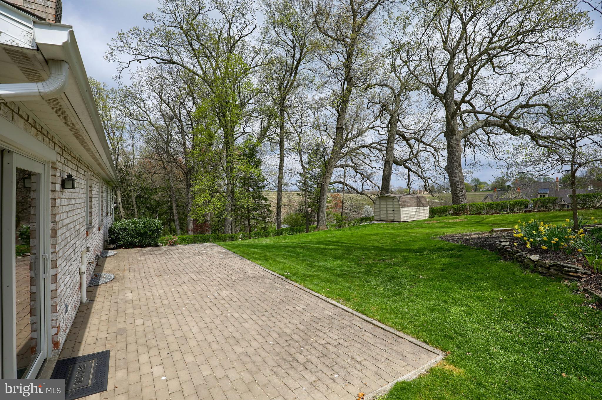 COLONIAL HEIGHTS - Residential