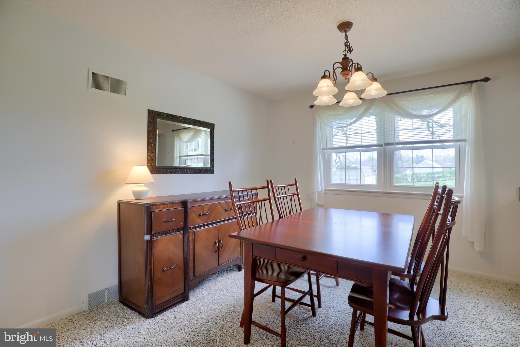 COLONIAL HEIGHTS - Residential