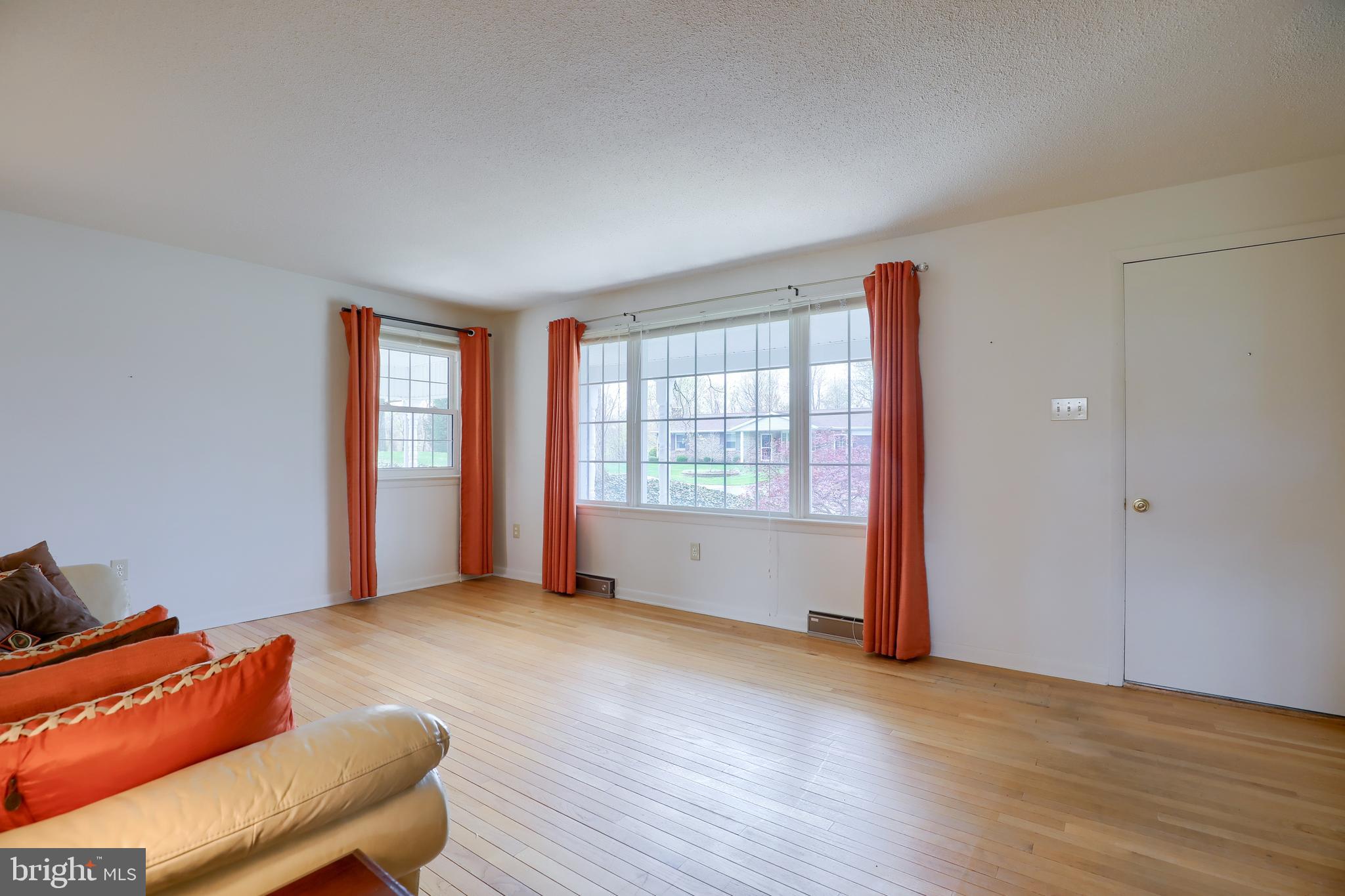 COLONIAL HEIGHTS - Residential