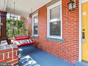 212 SCHLEY STREET