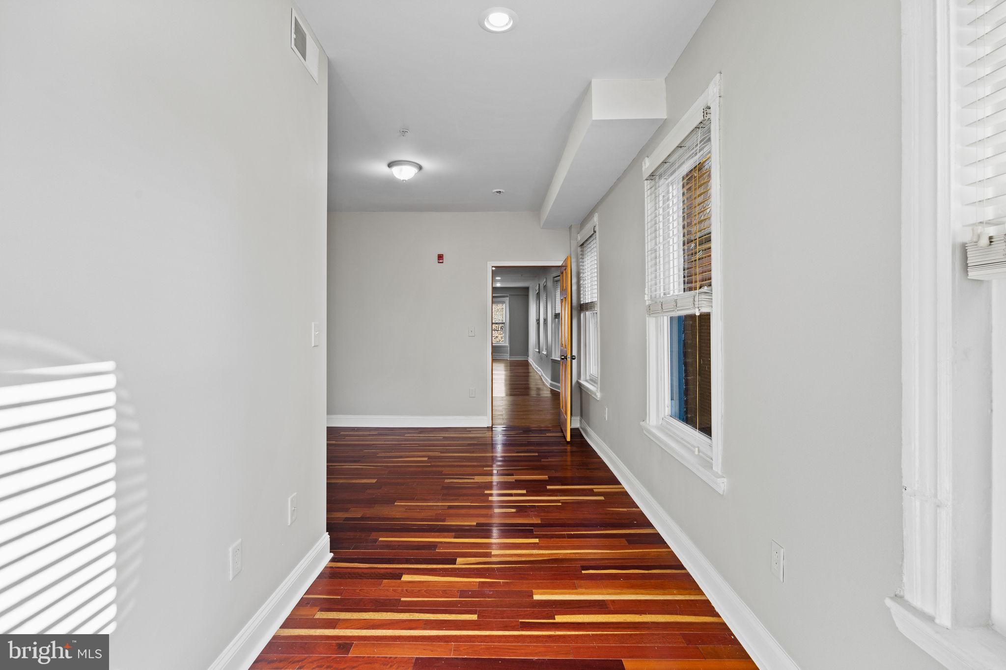 SPRUCE HILL - Residential