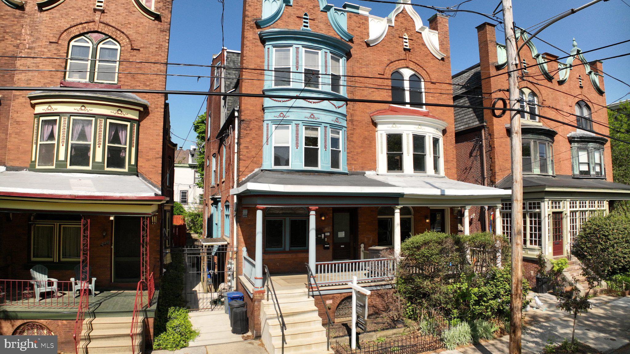 SPRUCE HILL - Residential