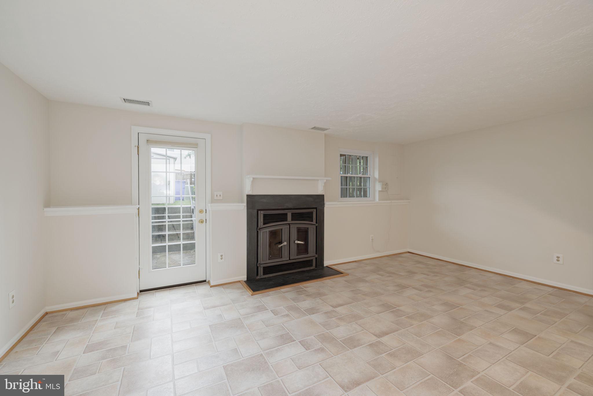 VAN DORN VILLAGE - Residential