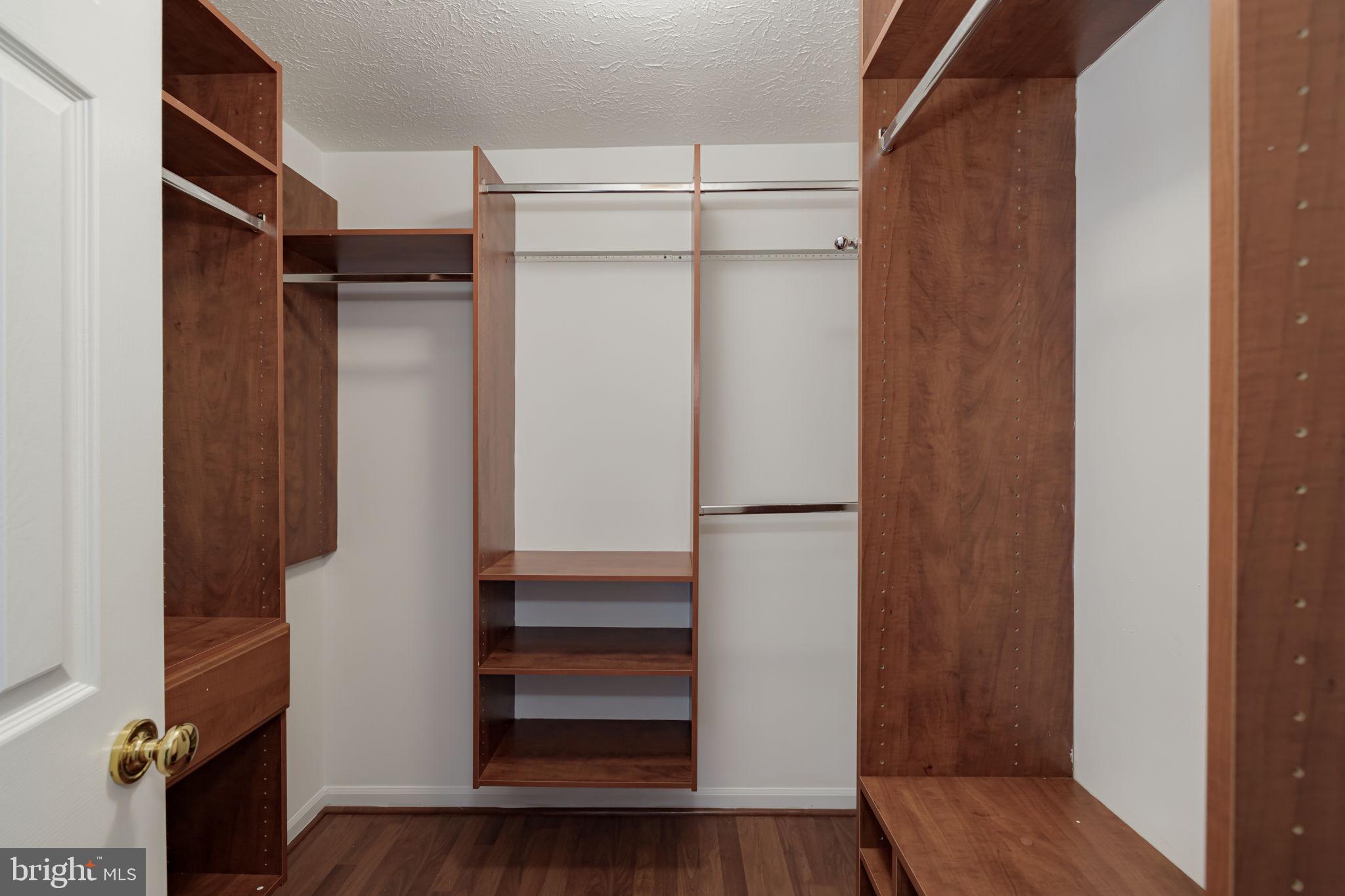 VAN DORN VILLAGE - Residential