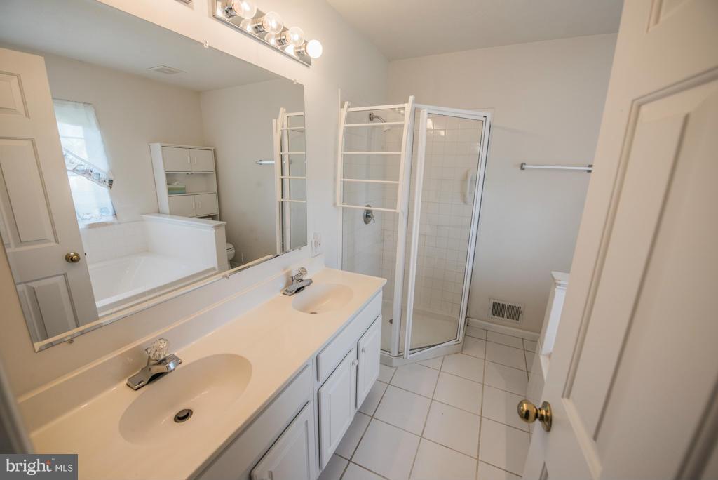 FREDERICKTOWNE ESTATES - Residential