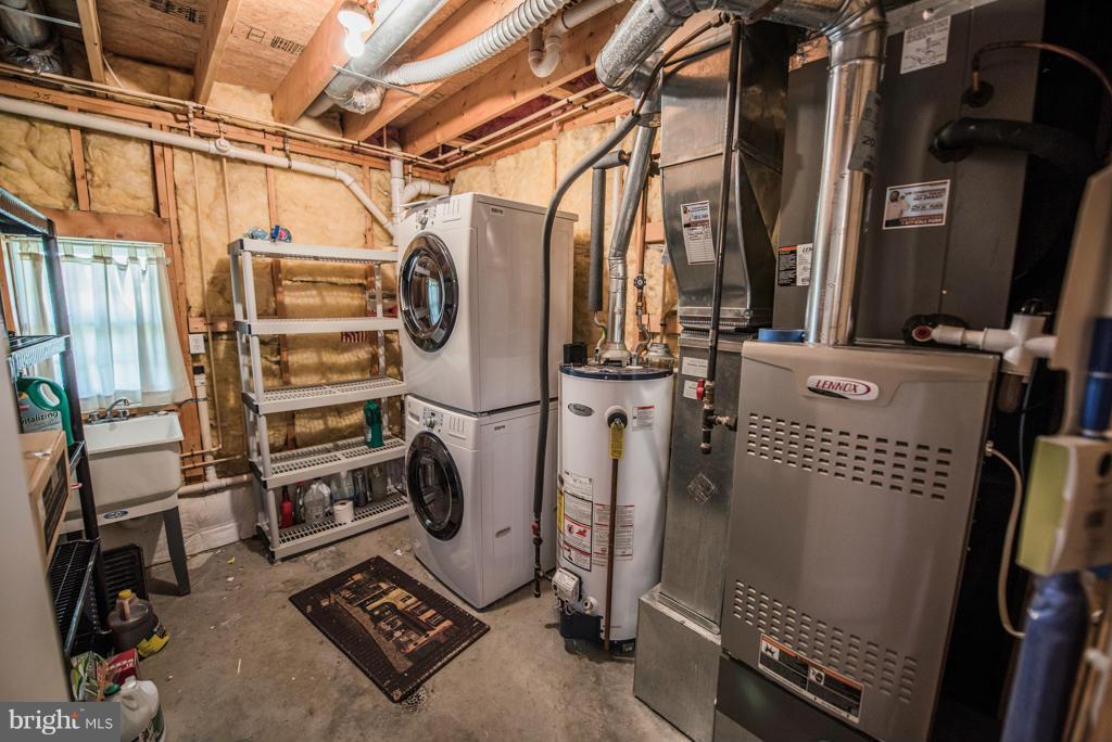 FREDERICKTOWNE ESTATES - Residential