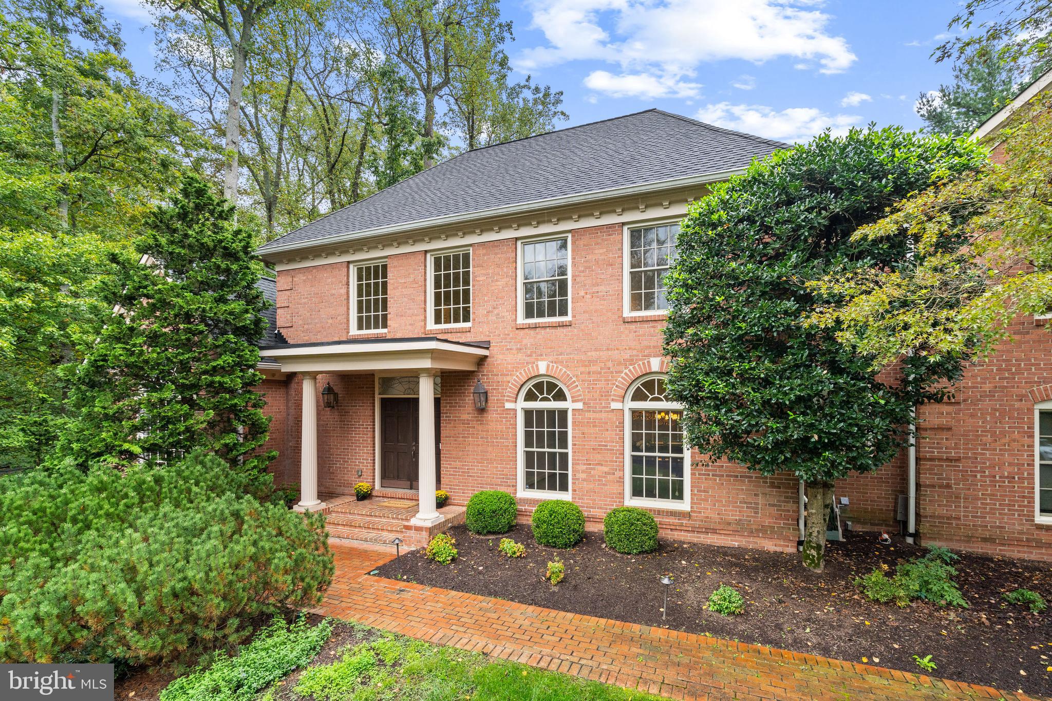 9601 BROOKMEADOW COURT