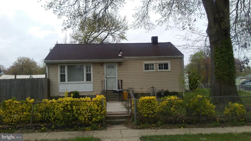 back on the market.  previous contract cancelled.  approved short sale, loads of potential.  cash or rehab loan due to structual damage.