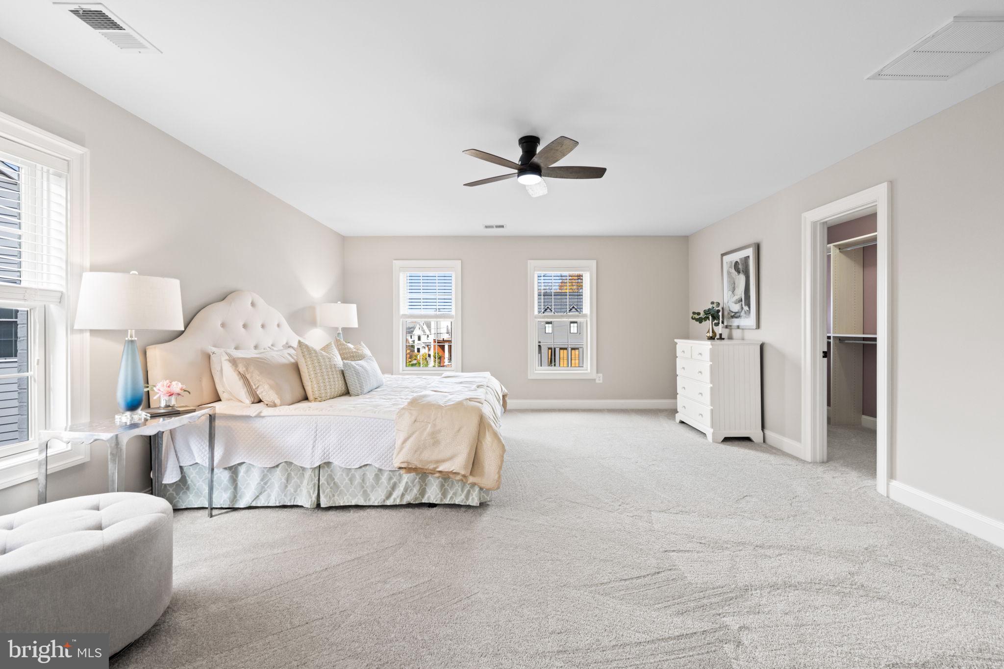 COUNTRY CLUB PARK - Residential