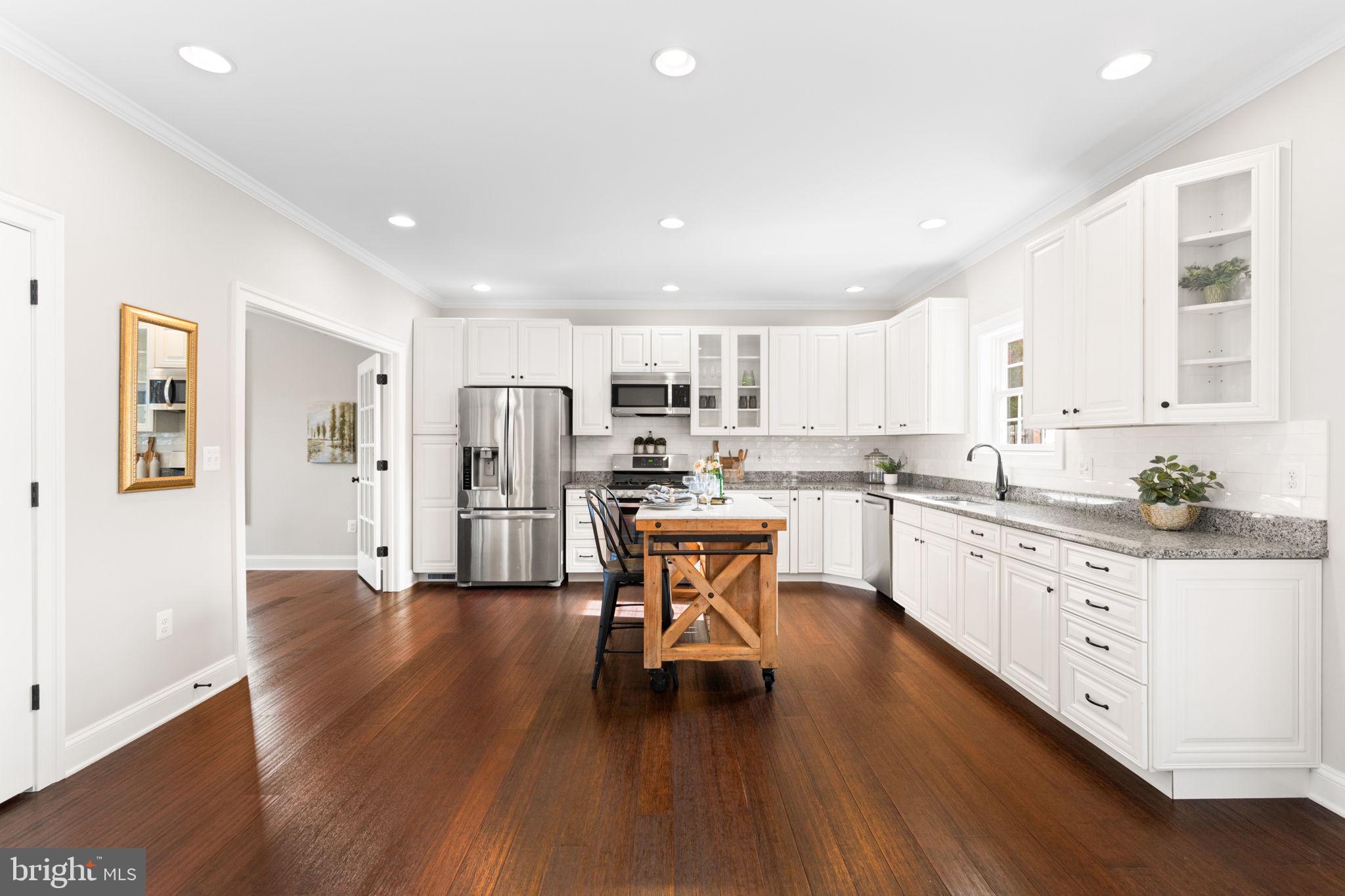 COUNTRY CLUB PARK - Residential