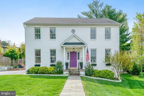 4752 33RD STREET N ARLINGTON VA 22207