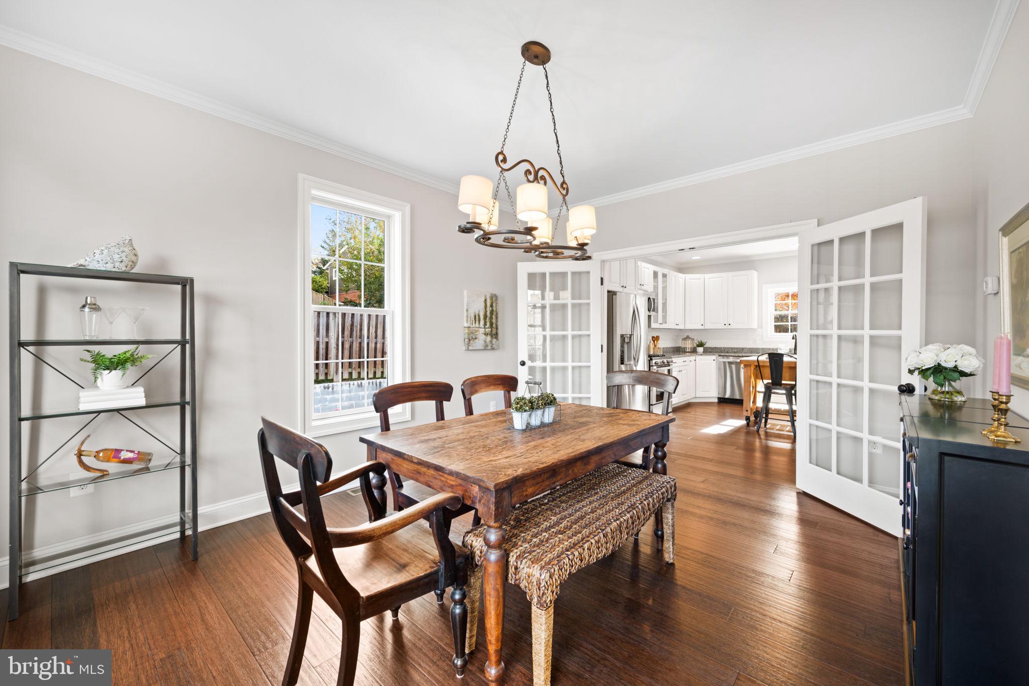 COUNTRY CLUB PARK - Residential