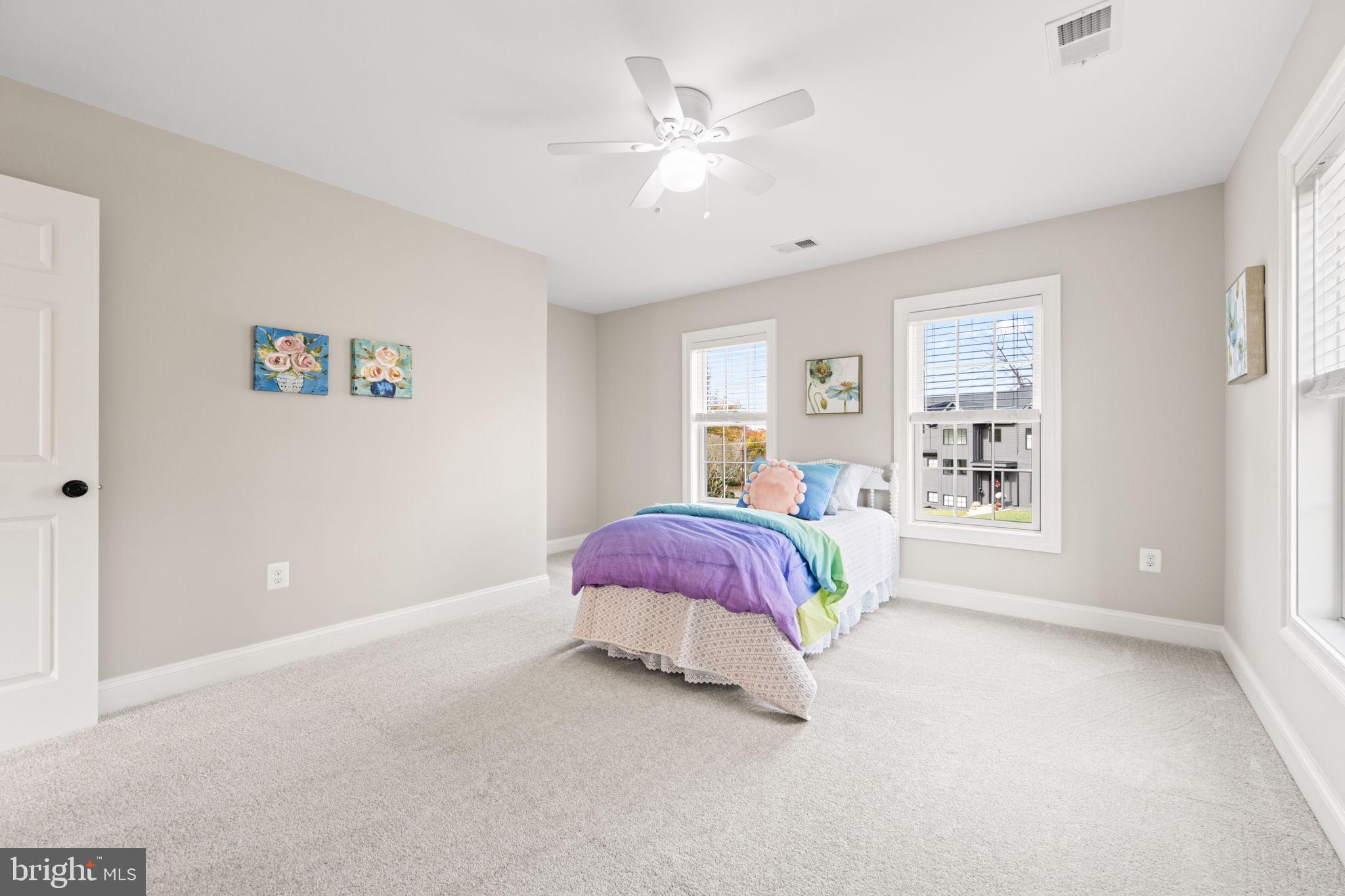 COUNTRY CLUB PARK - Residential