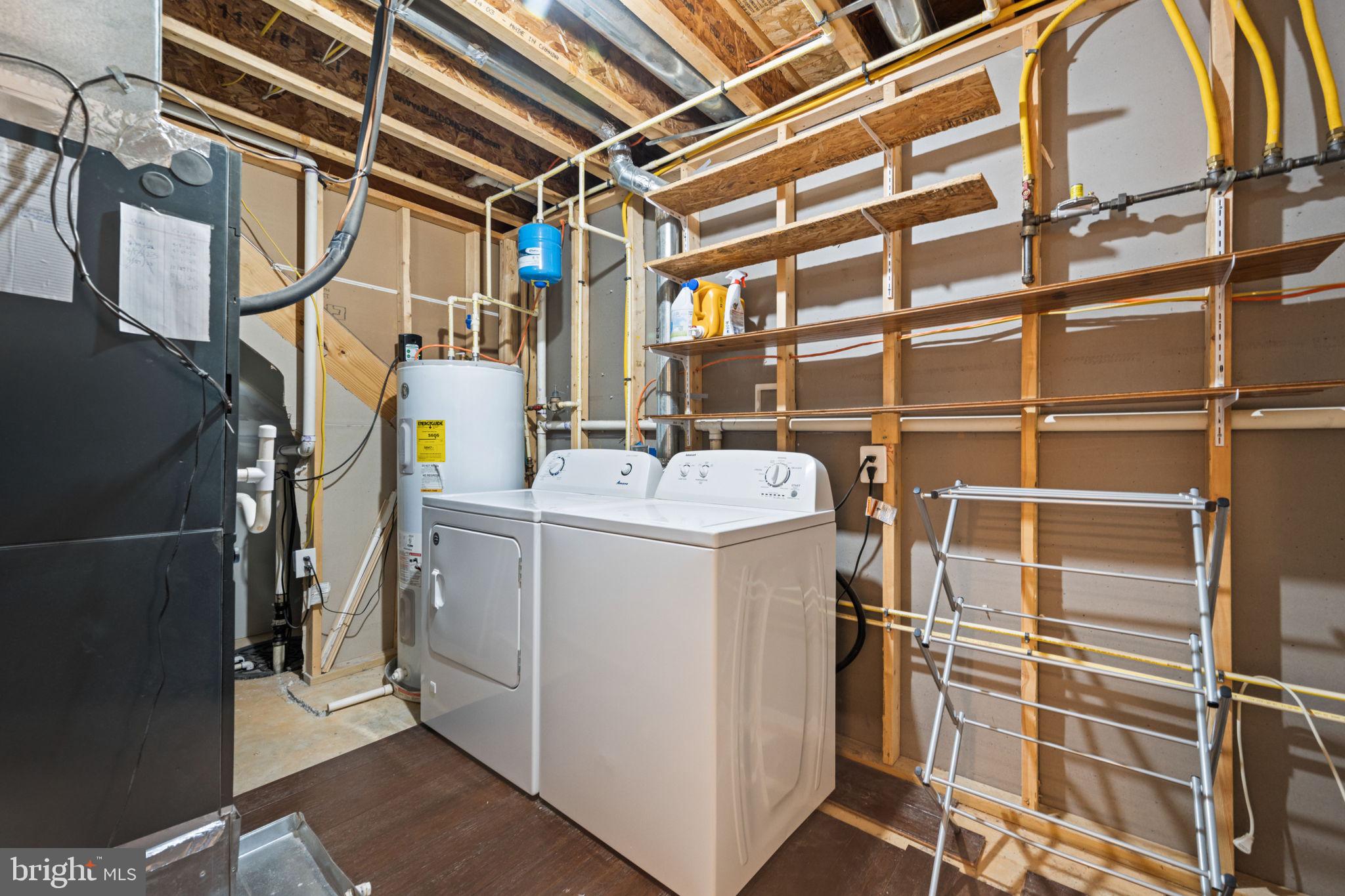 COUNTRY CLUB PARK - Residential