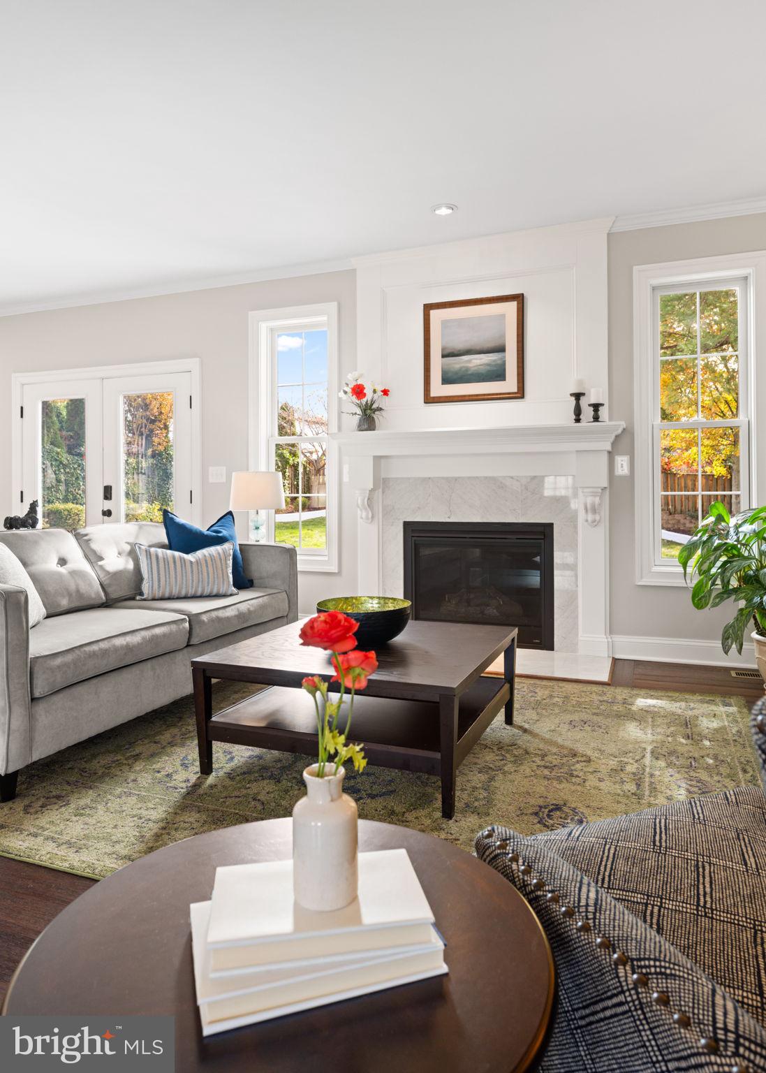 COUNTRY CLUB PARK - Residential