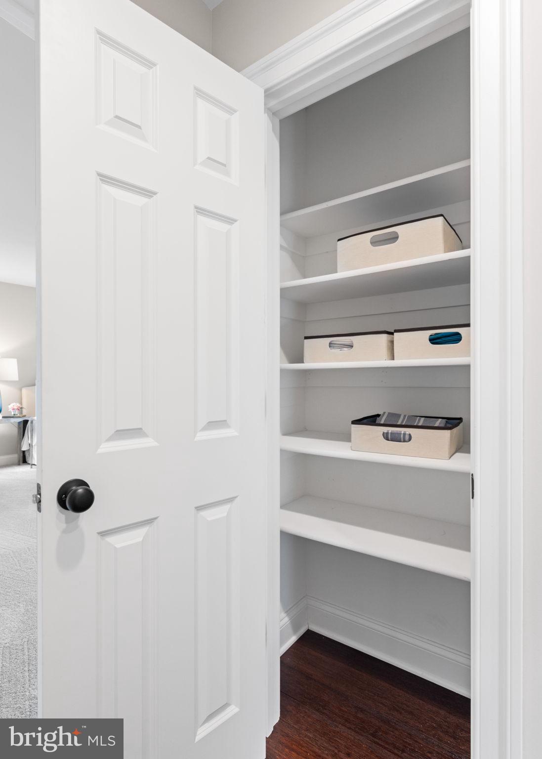 COUNTRY CLUB PARK - Residential