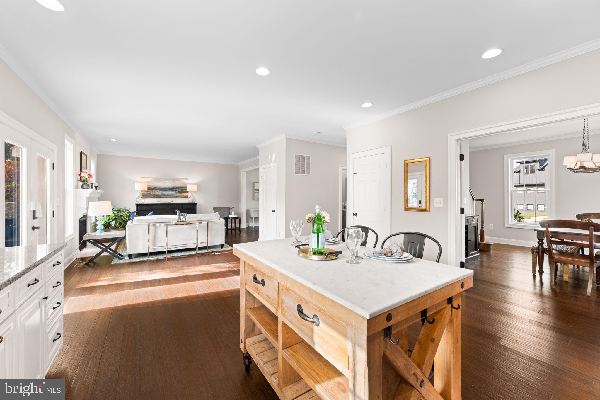 COUNTRY CLUB PARK - Residential