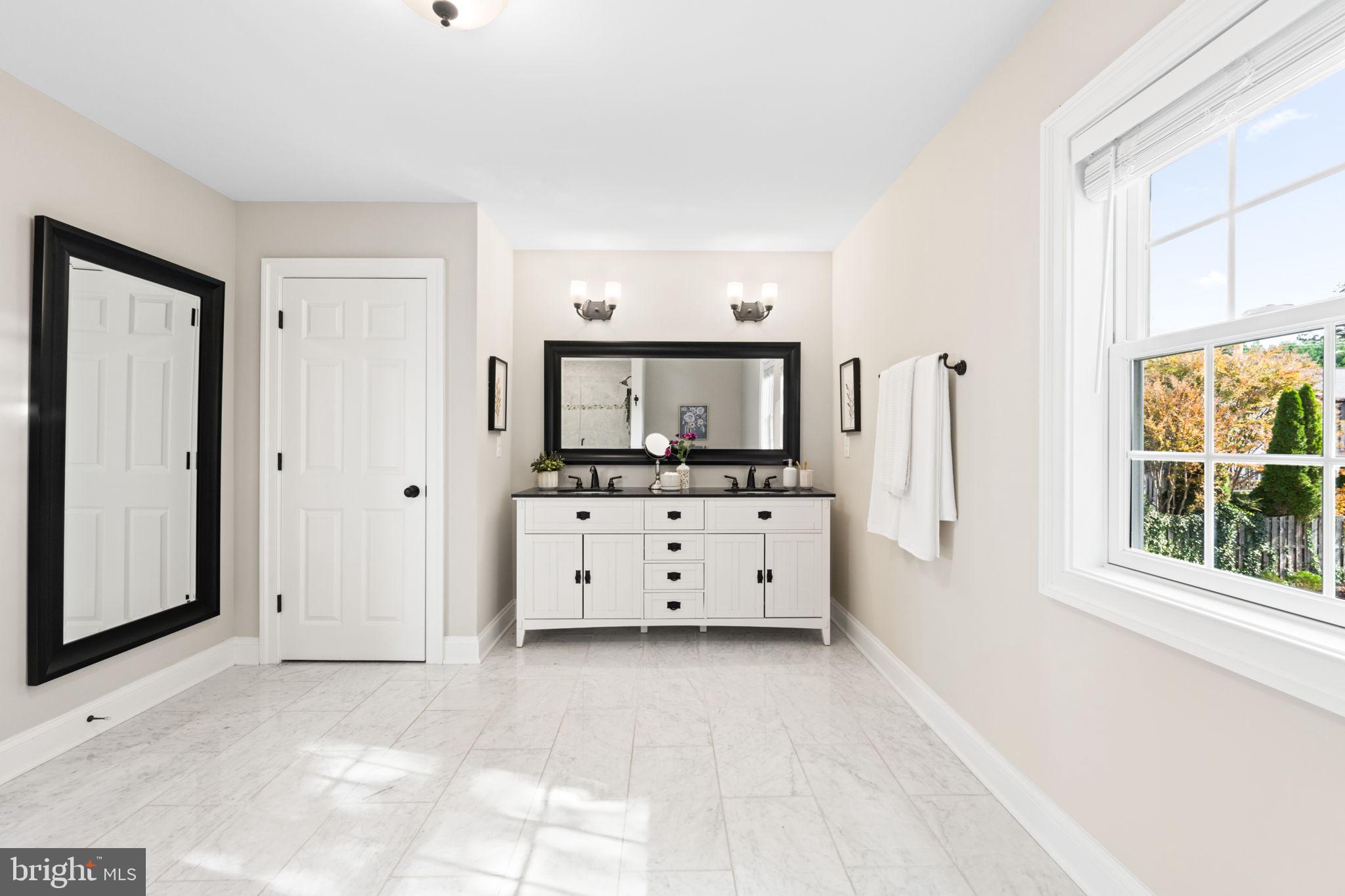 COUNTRY CLUB PARK - Residential