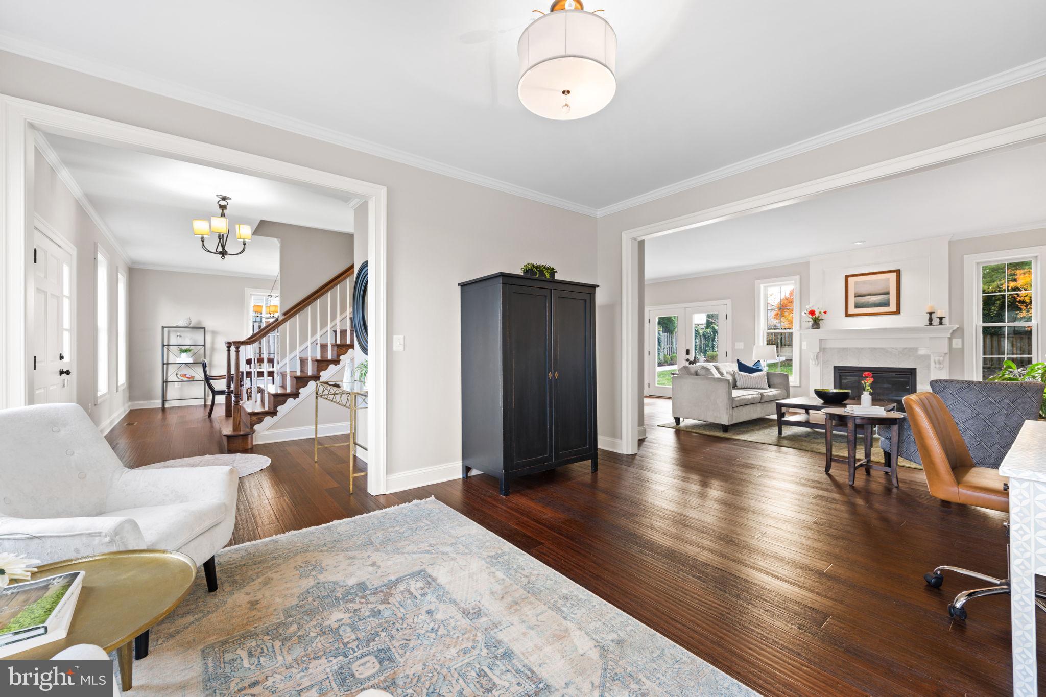 COUNTRY CLUB PARK - Residential