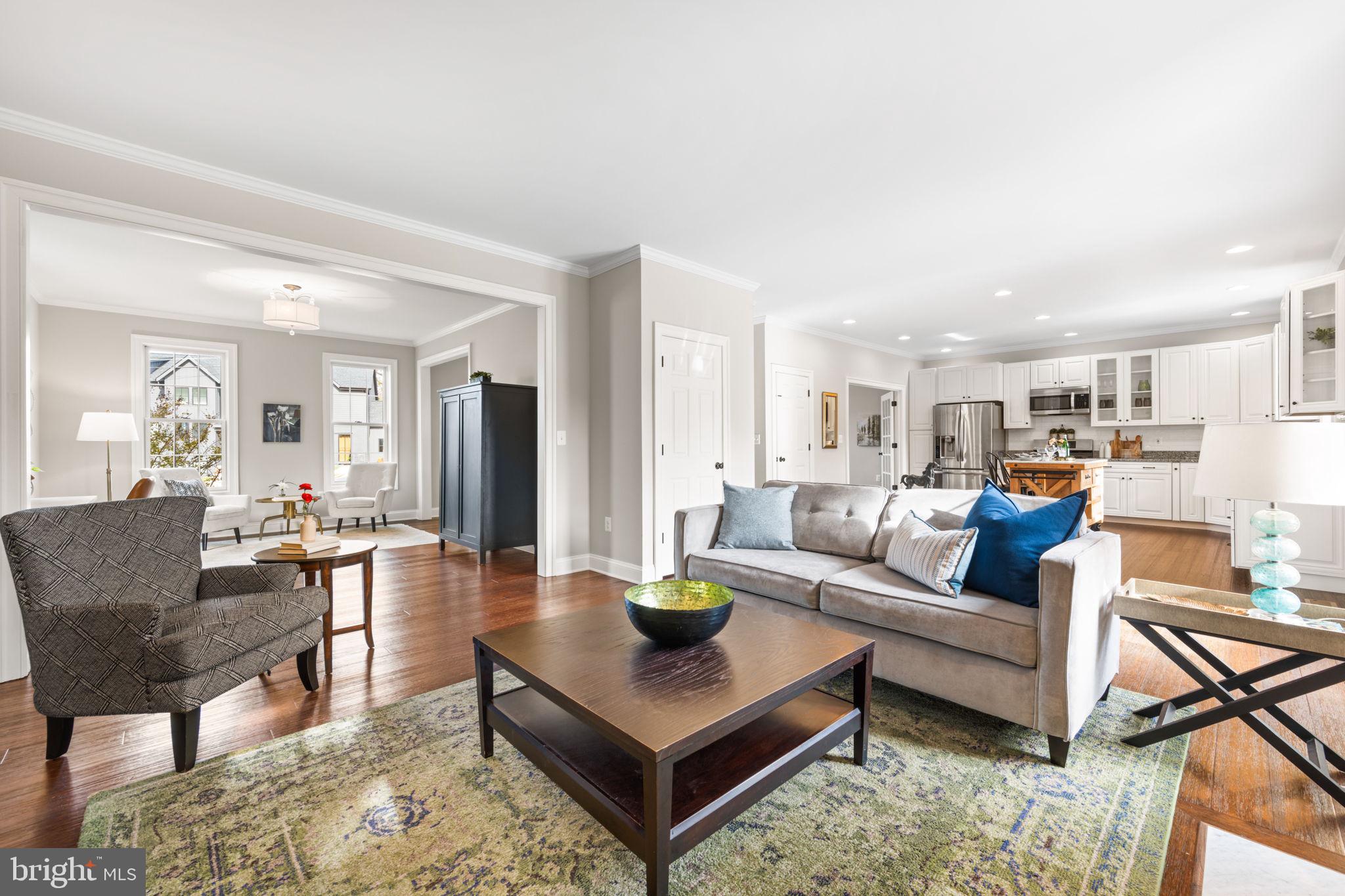 COUNTRY CLUB PARK - Residential