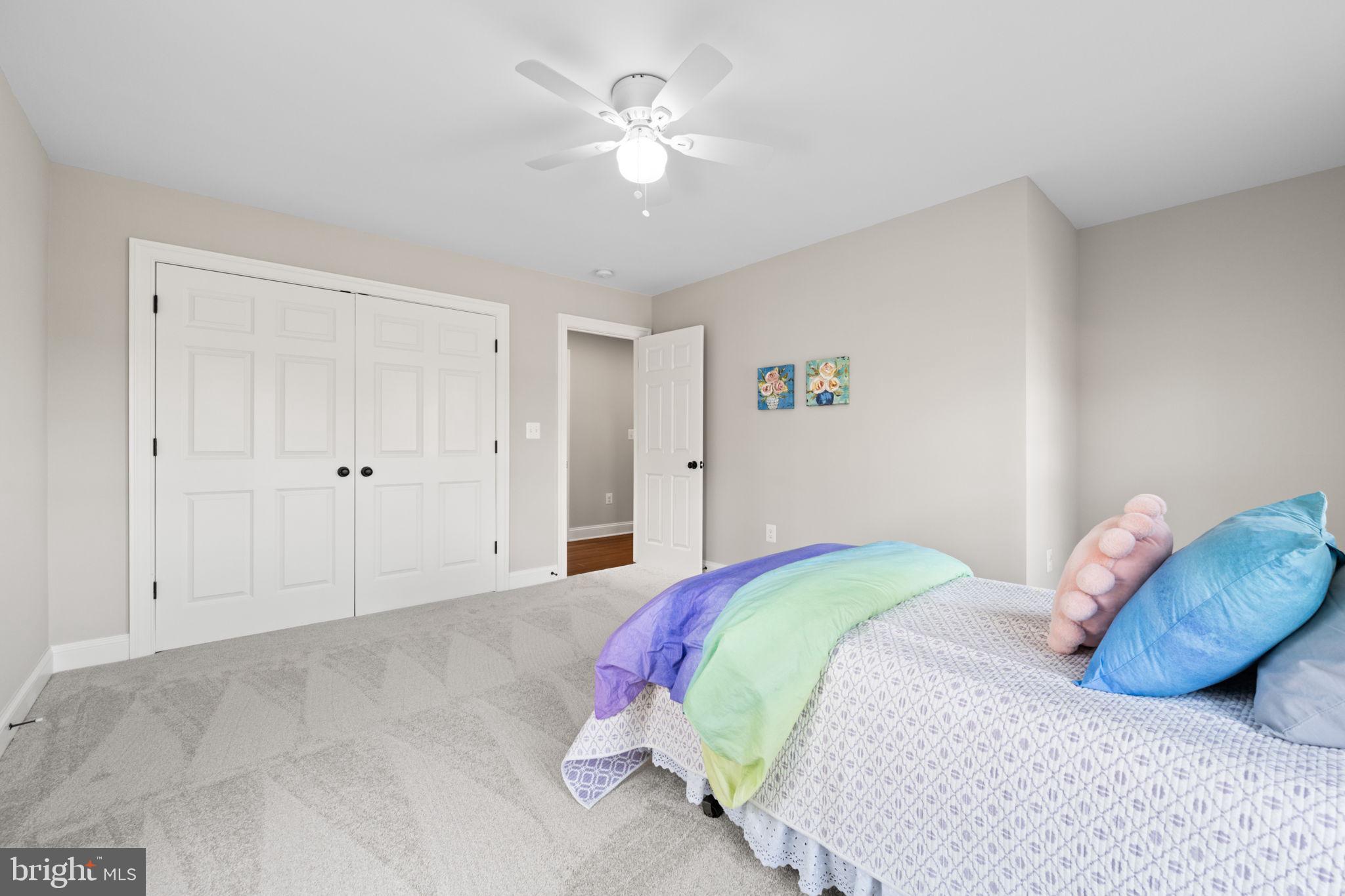 COUNTRY CLUB PARK - Residential