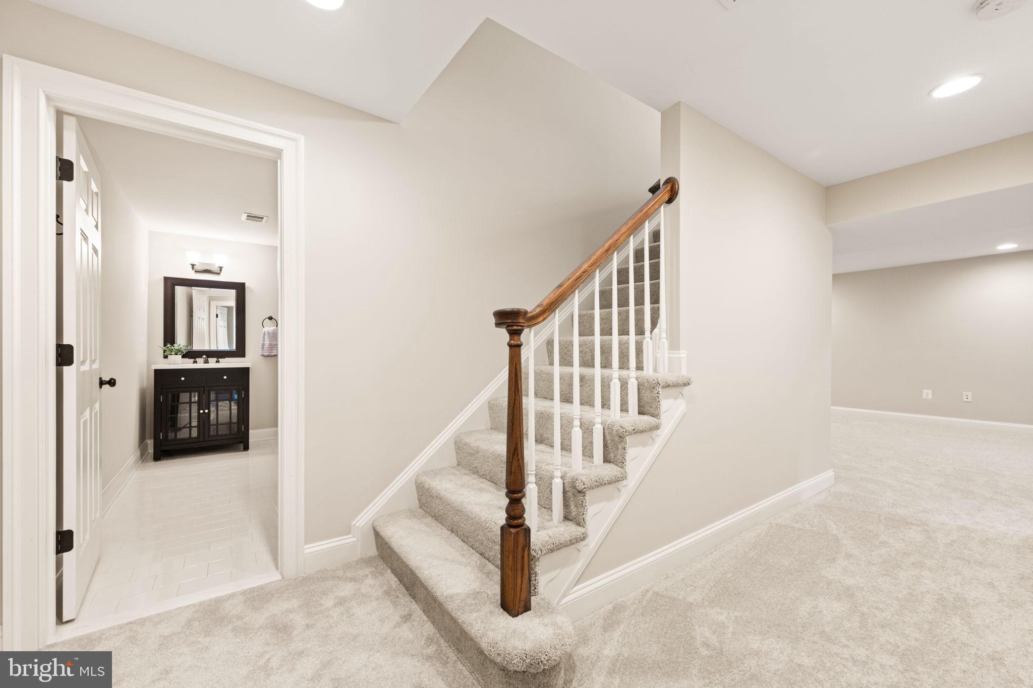 COUNTRY CLUB PARK - Residential