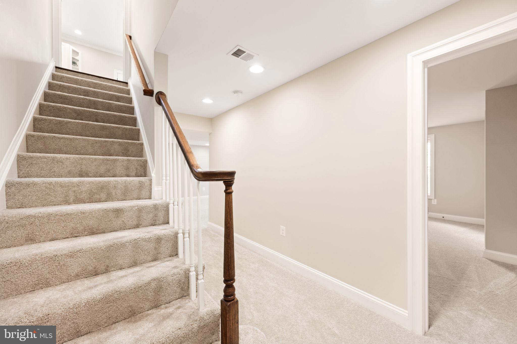 COUNTRY CLUB PARK - Residential