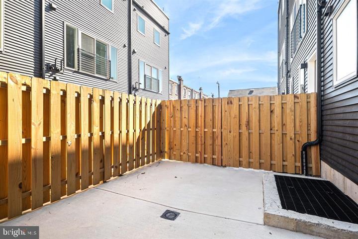 PHILADELPHIA (SOUTH) - Residential