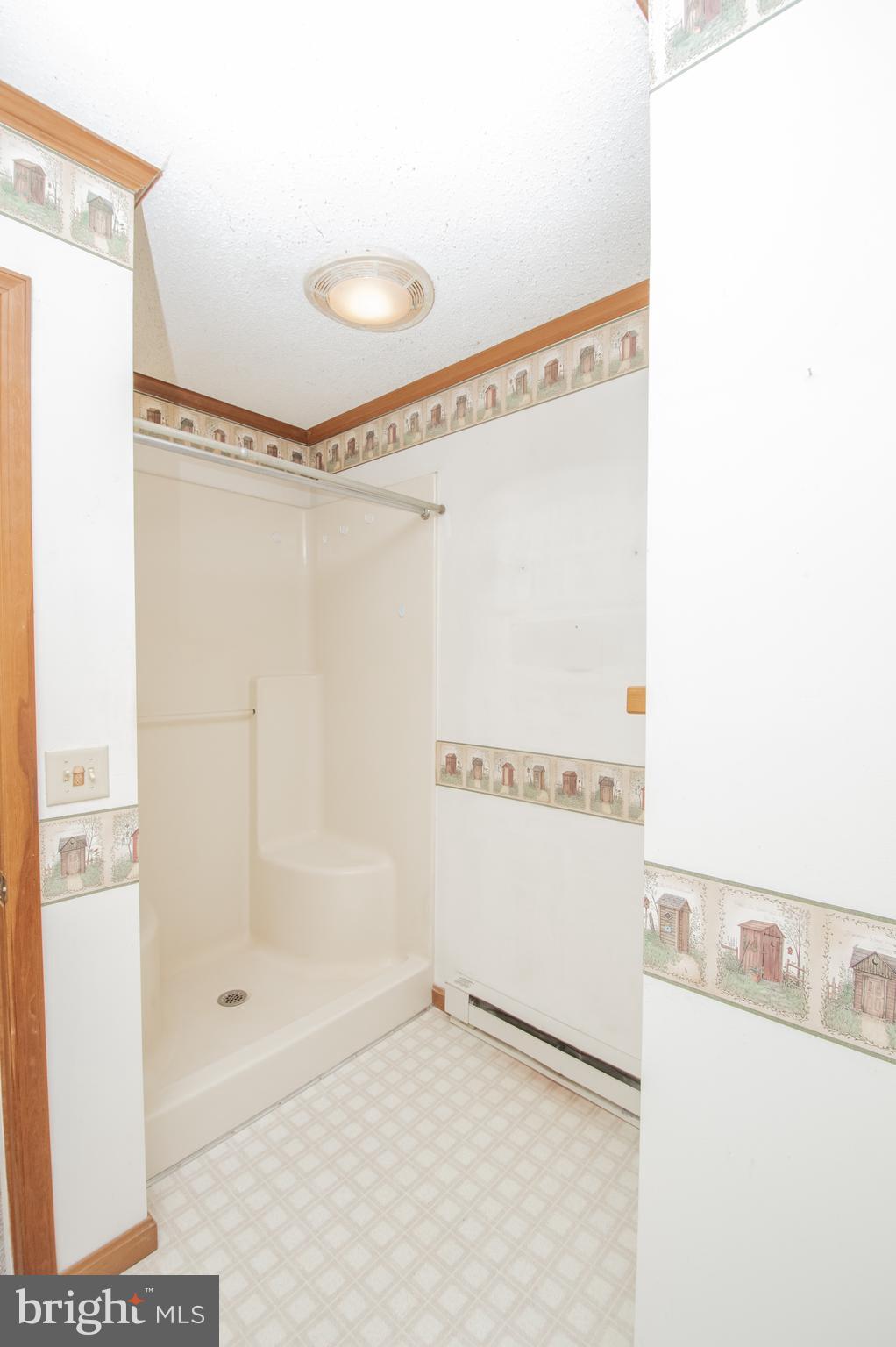 LITTLE ACRES - Residential